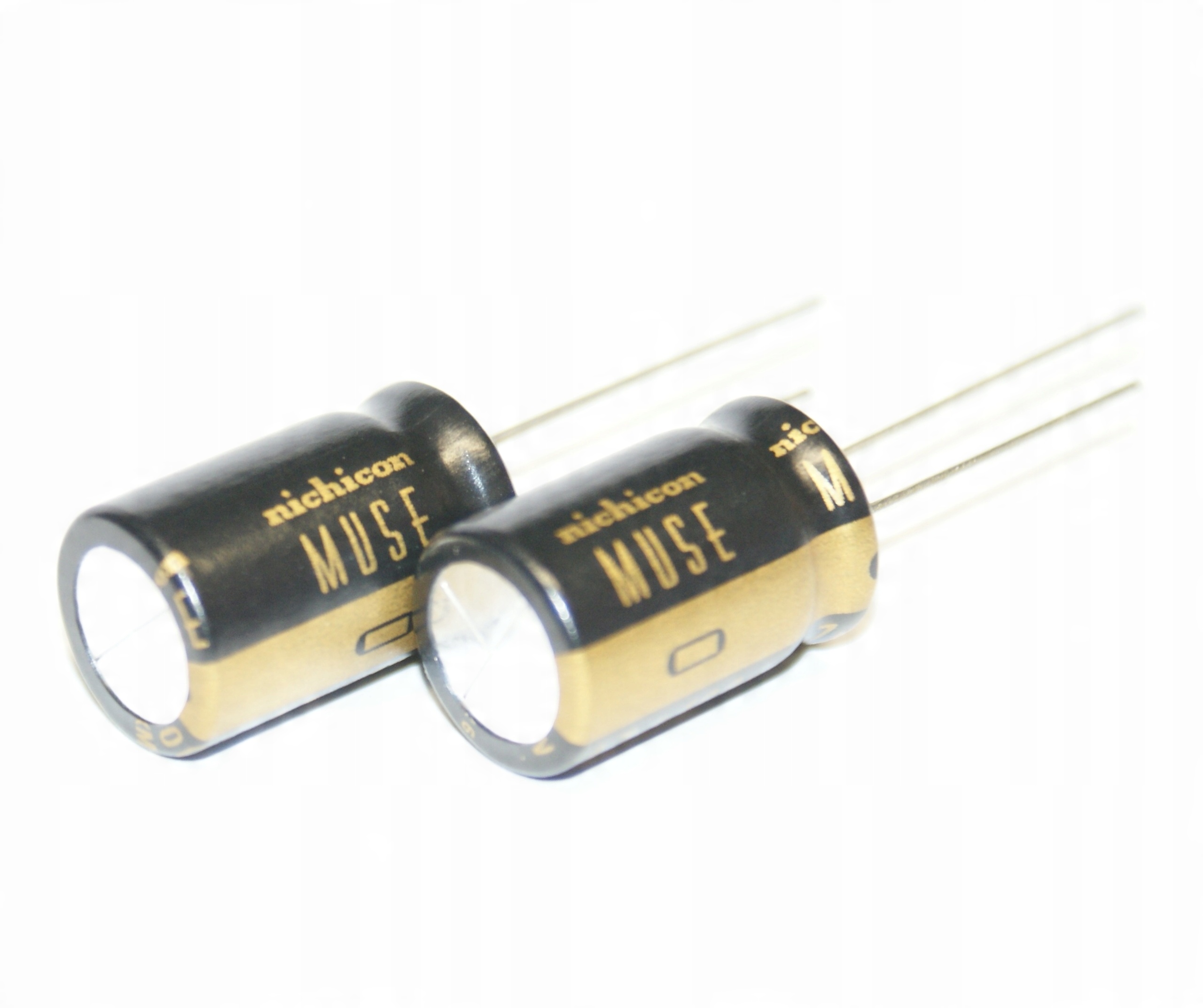 

Audiofilski Nichicon Muse Kz 47uF/100V -2szt(#448)