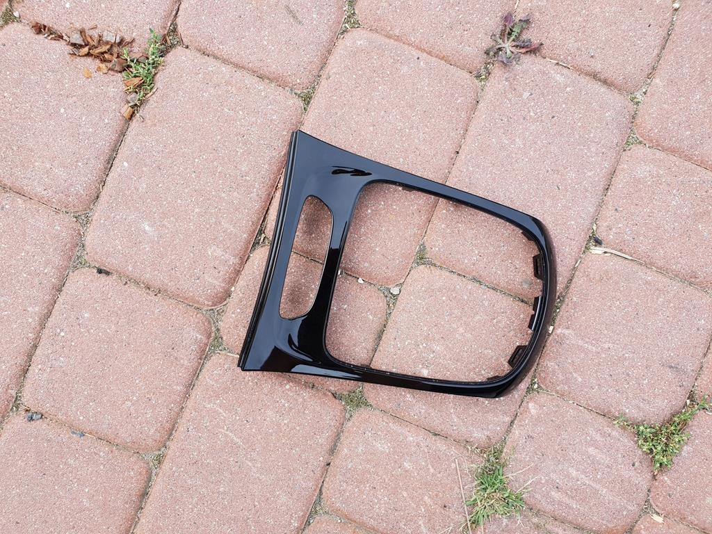 plato cover plastic tunelu Opel Astra K V