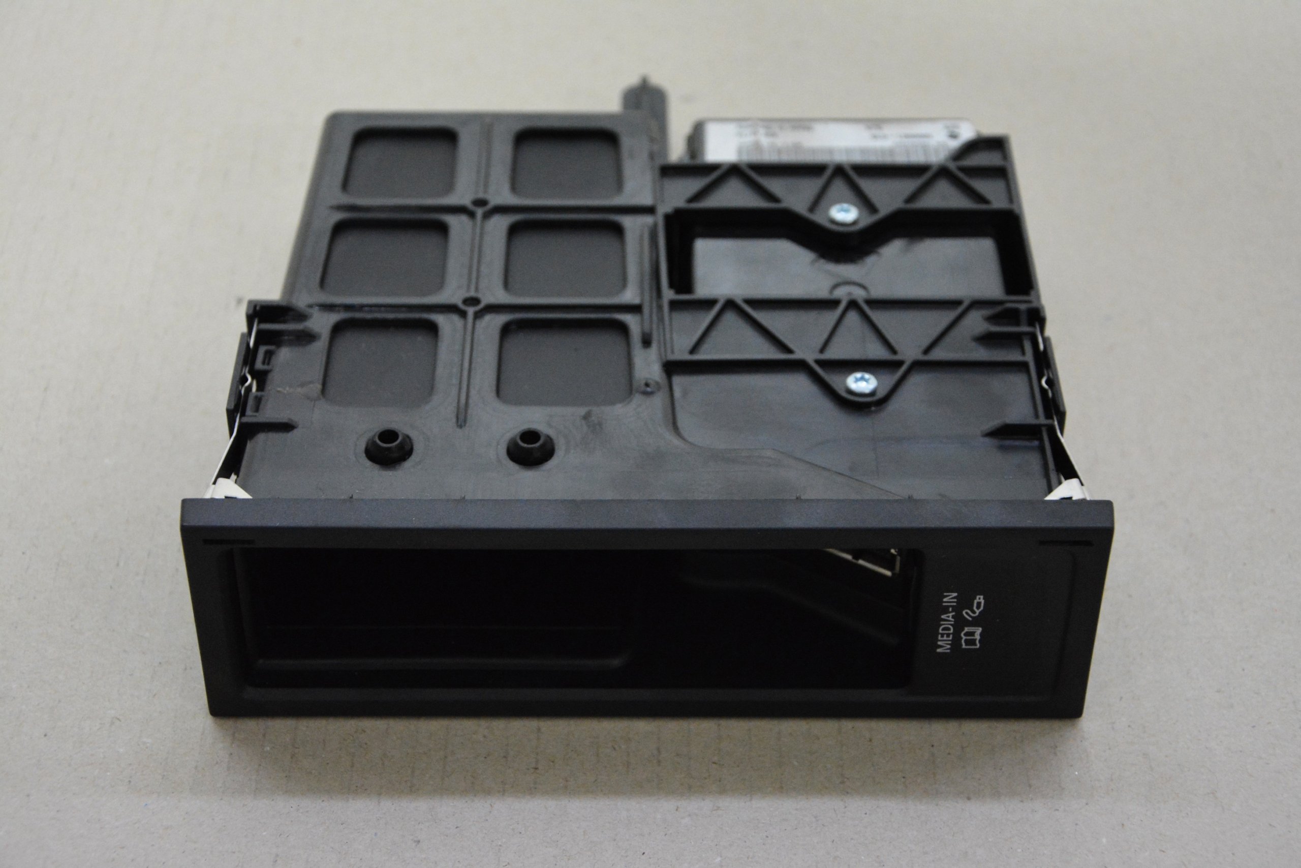 5N0035341H 5N0035342G VW CC INTERFEJS MEDIA IN