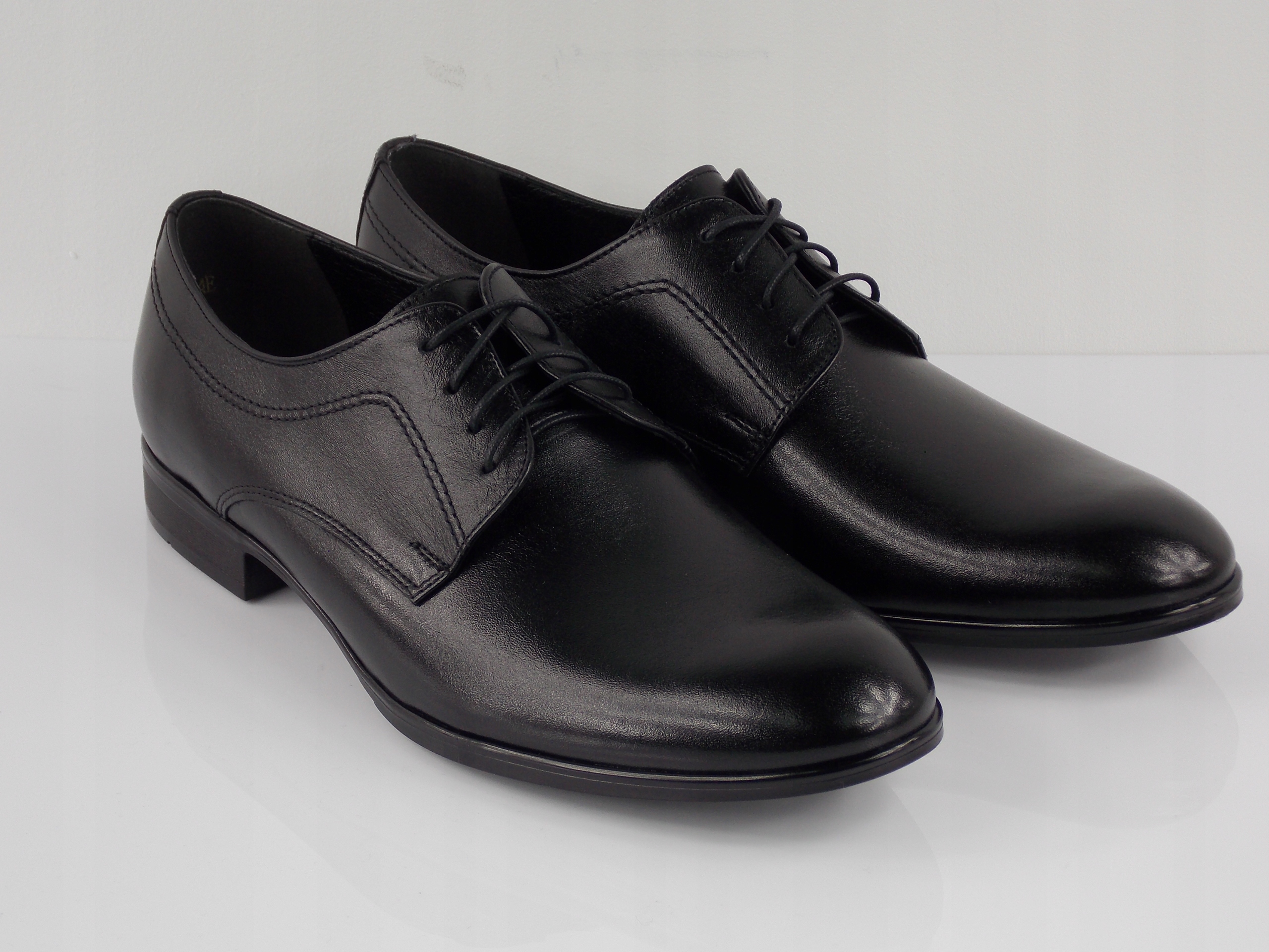 KLASYCZNE CZARNE PANTOFLE GÓRAL M018 R40 Oryginalne opakowanie producenta pudełko