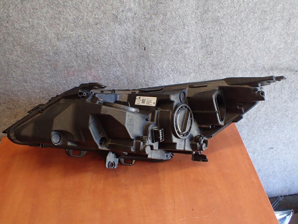light front front right OPEL ASTRA V K 16