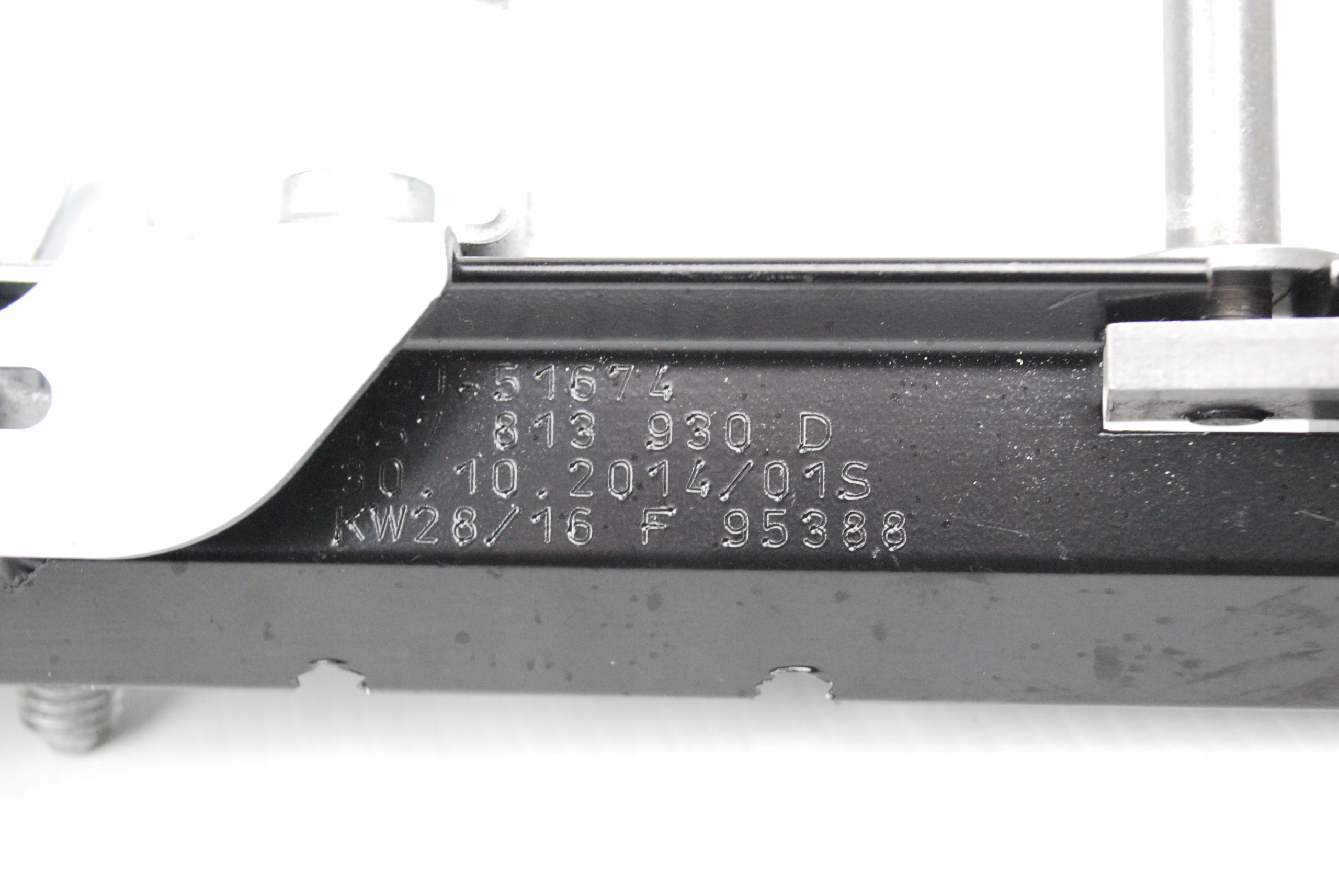 Plytka mocujaca prawa Audi R8 Spyder 4S7813930D Part manufacturer Audi OE