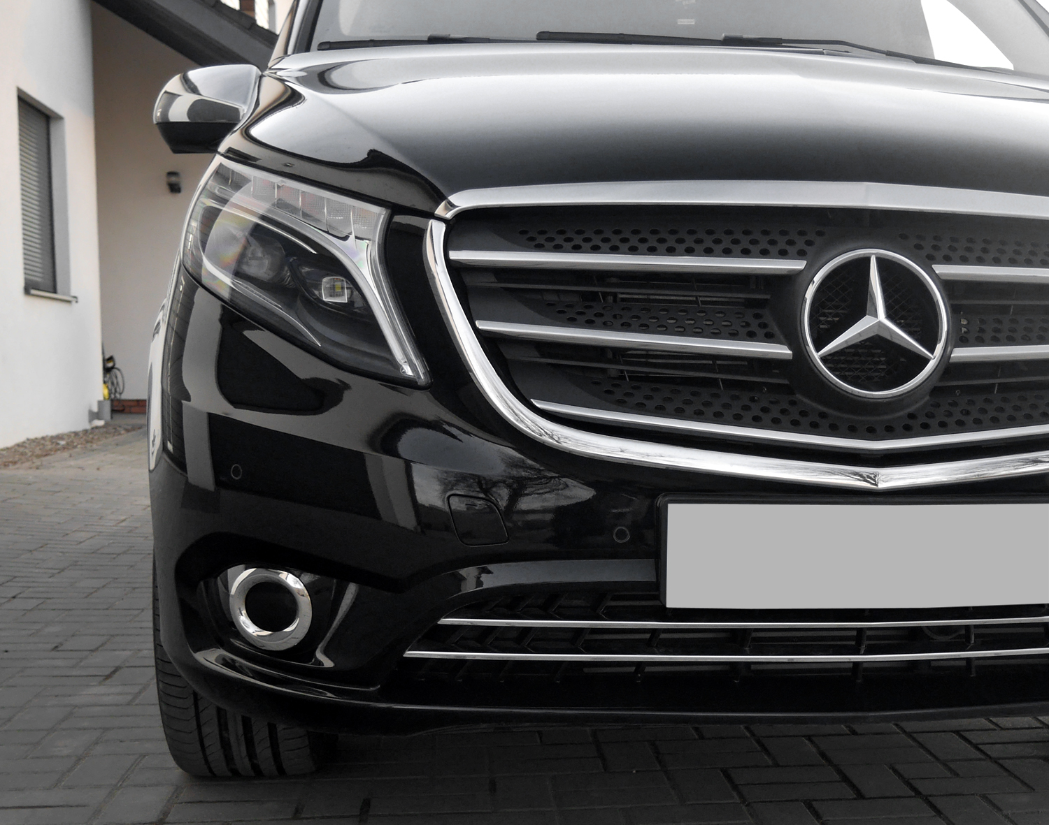 Nakładki ramki halogenów Mercedes Vito W447 2014+ Producent Omtec