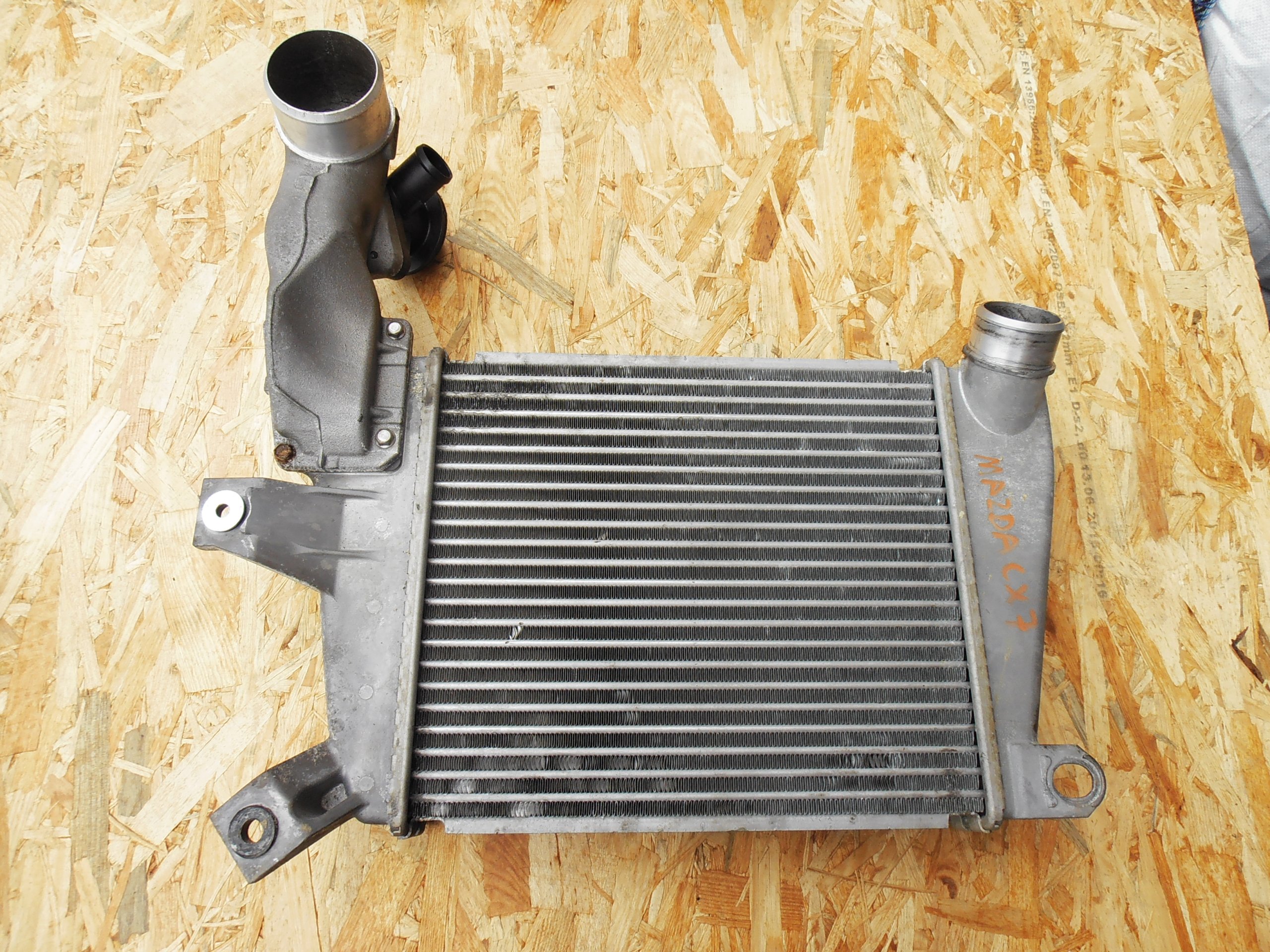 MAZDA Cx7 РАДИАТОР ИНТЕРКУЛЕР 127100-2992