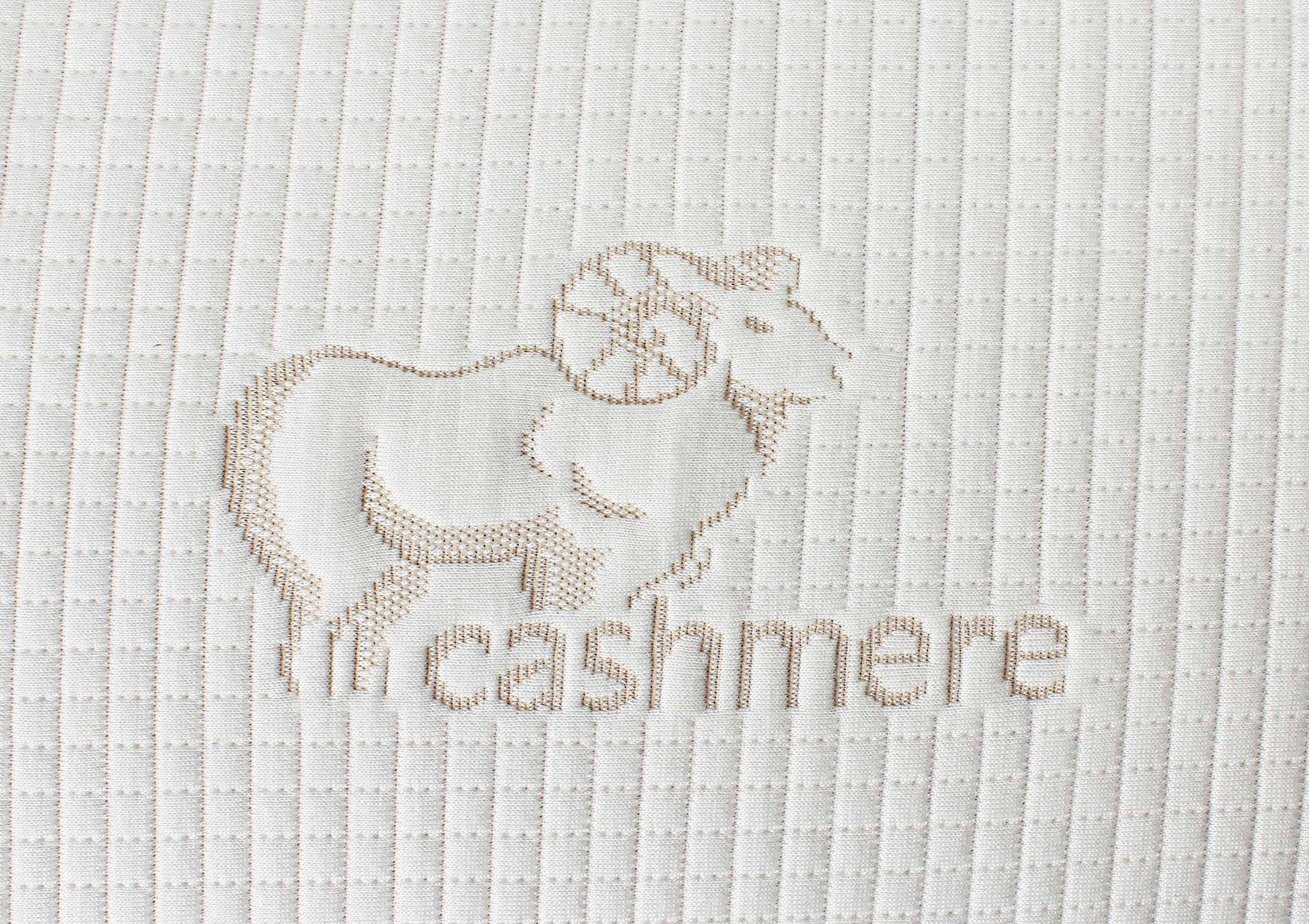 

Cashmere: Dopłata do wymiany pokrowca 140x200 Soft