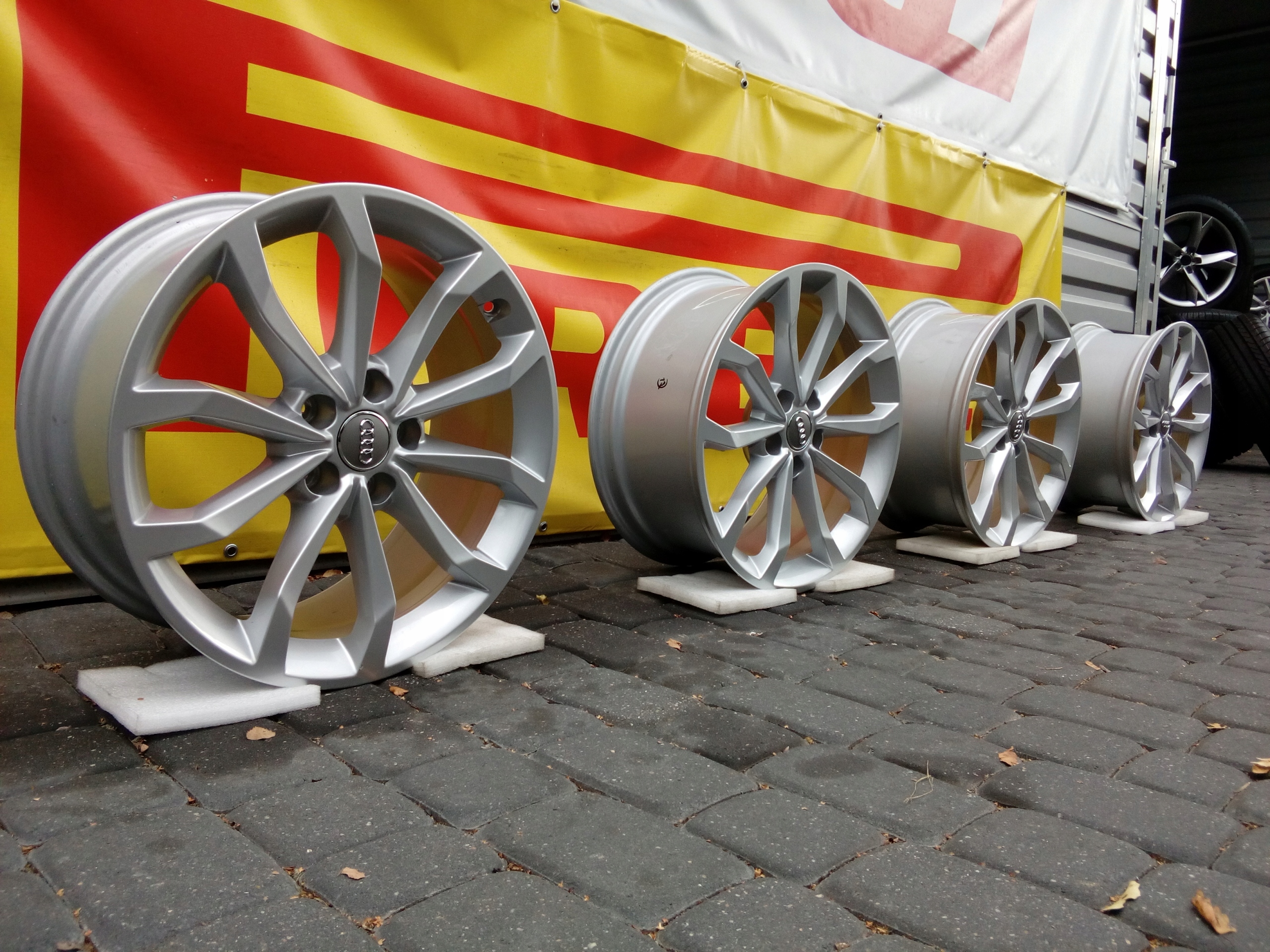 Oryginalne Felgi Audi 18 A3 A4 A5 A6 A8 Q3 Q5 TT Średnica felgi 18