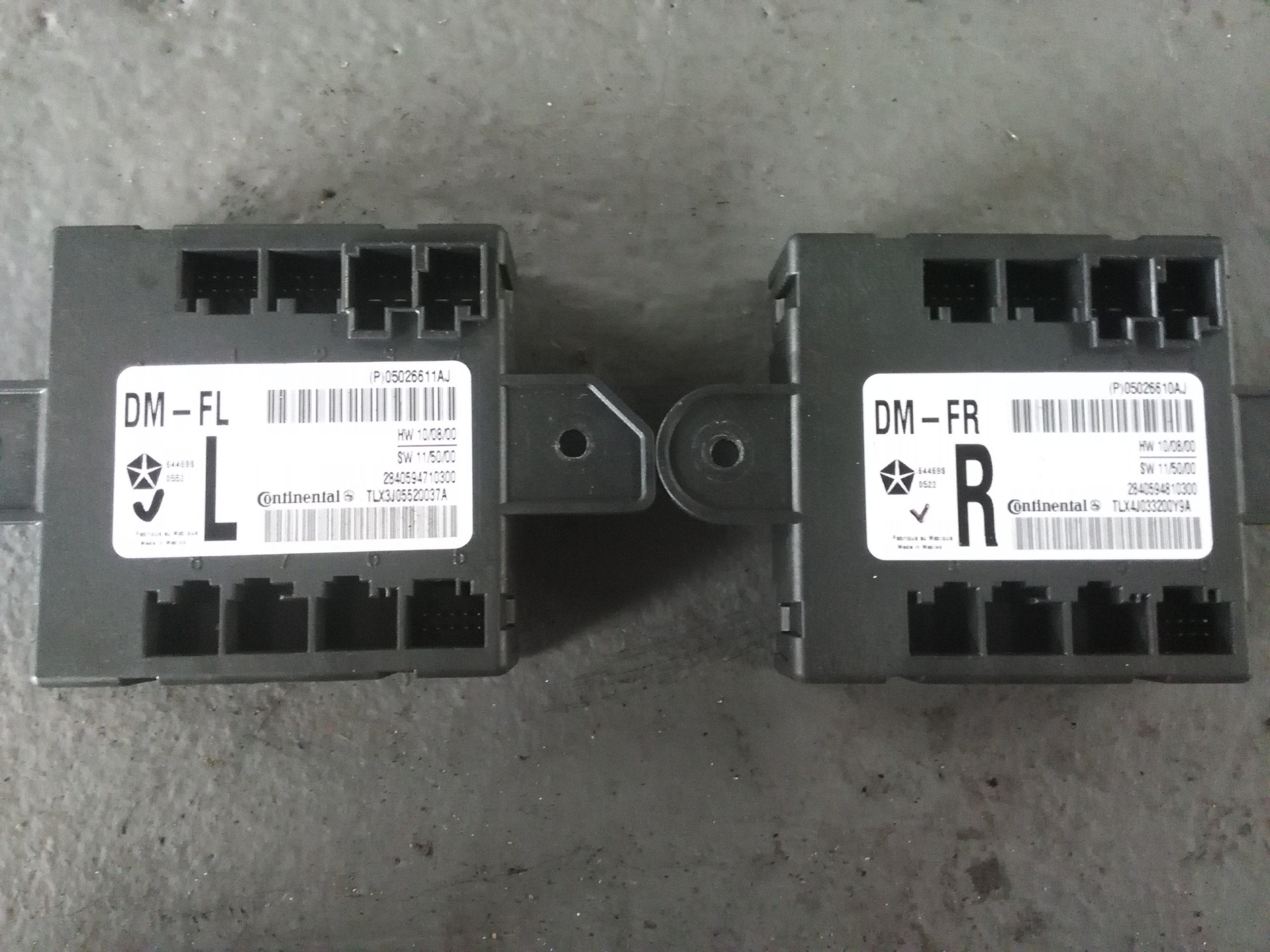 CHRYSLER 300C LANCIA THEMA MODUL DRZWI P05026610AJ