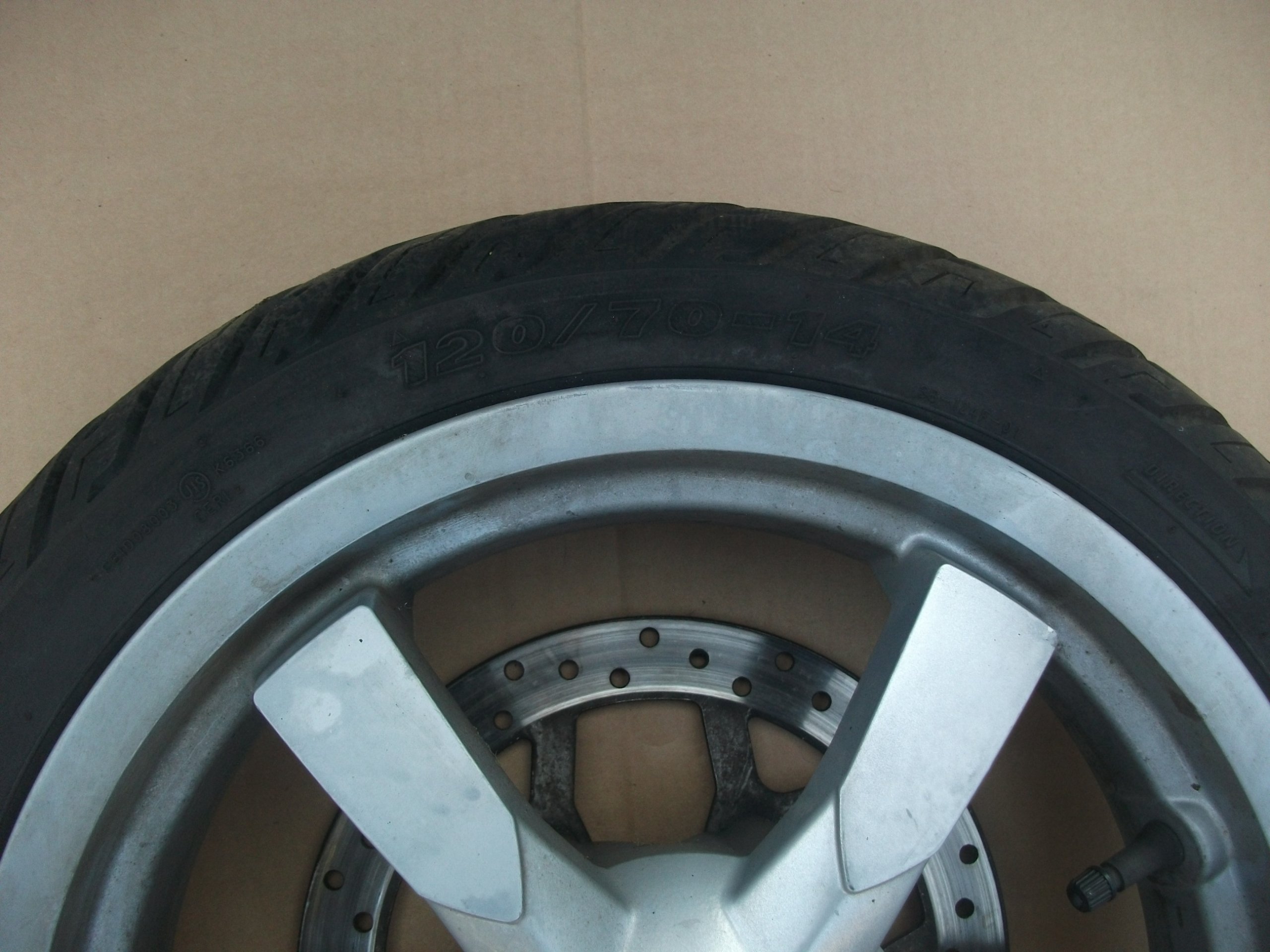 PEUGEOT SATELIS 125 КОЛЕСО ШИНА ПЕРЕДНЯЯ 120/70-14 3