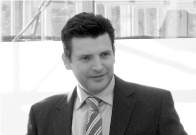 Kosmetyk NANOGEN - zagęszczanie rzadkich włosów Kolor mikrowłókien czarny