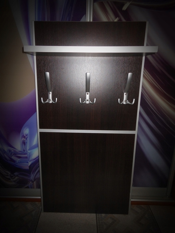 WIESZAK ŚCIENNY 50 CM Z PÓŁKĄ wenge inne kolory Kolor haczyków aluminiowy