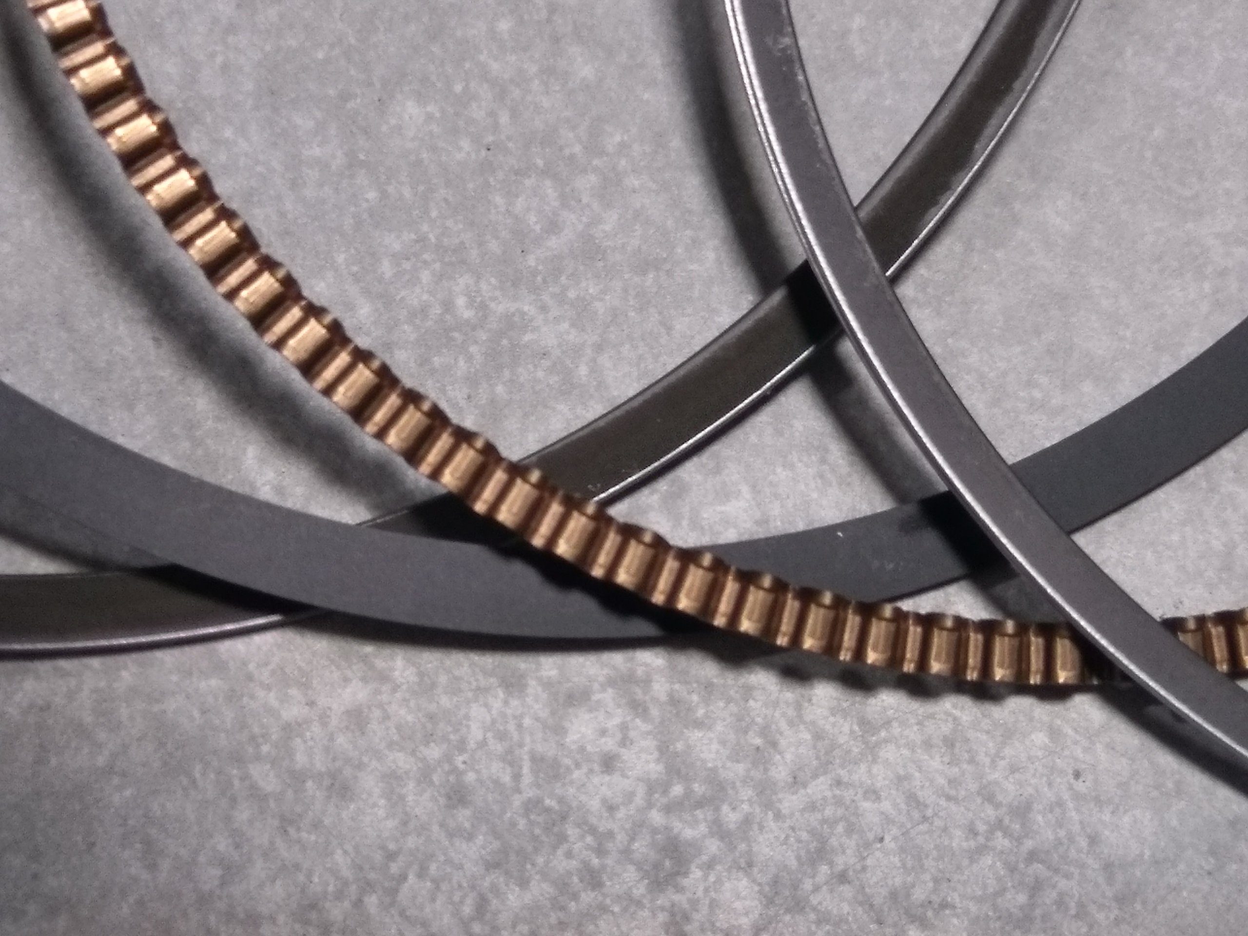 PIERSCIENIE TLOKOWE TLOKA SYM QUADRAIDER 600 Producer SYM