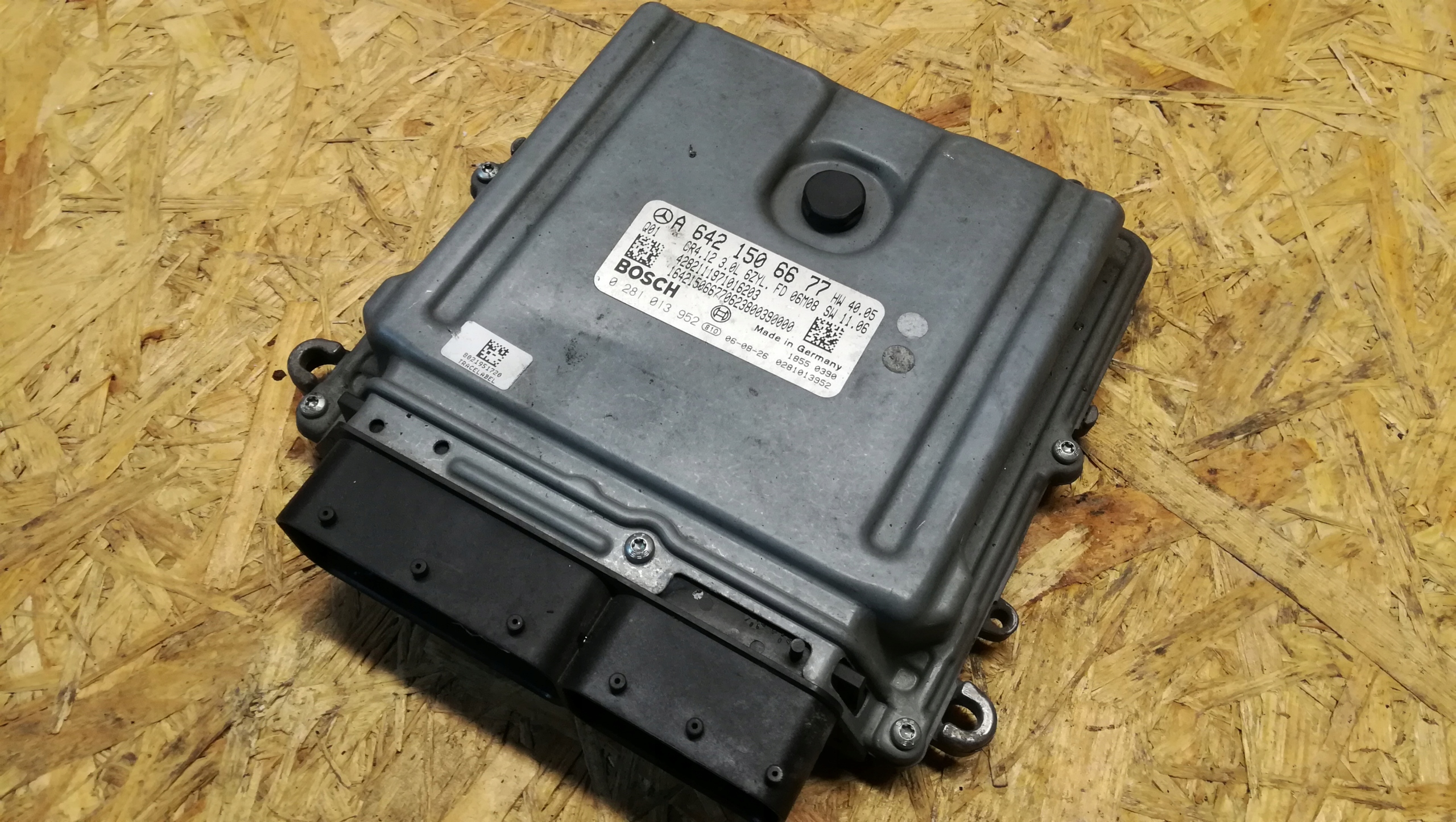 MERCEDES KOMPUTER 0281013952 A6421506677 RESET