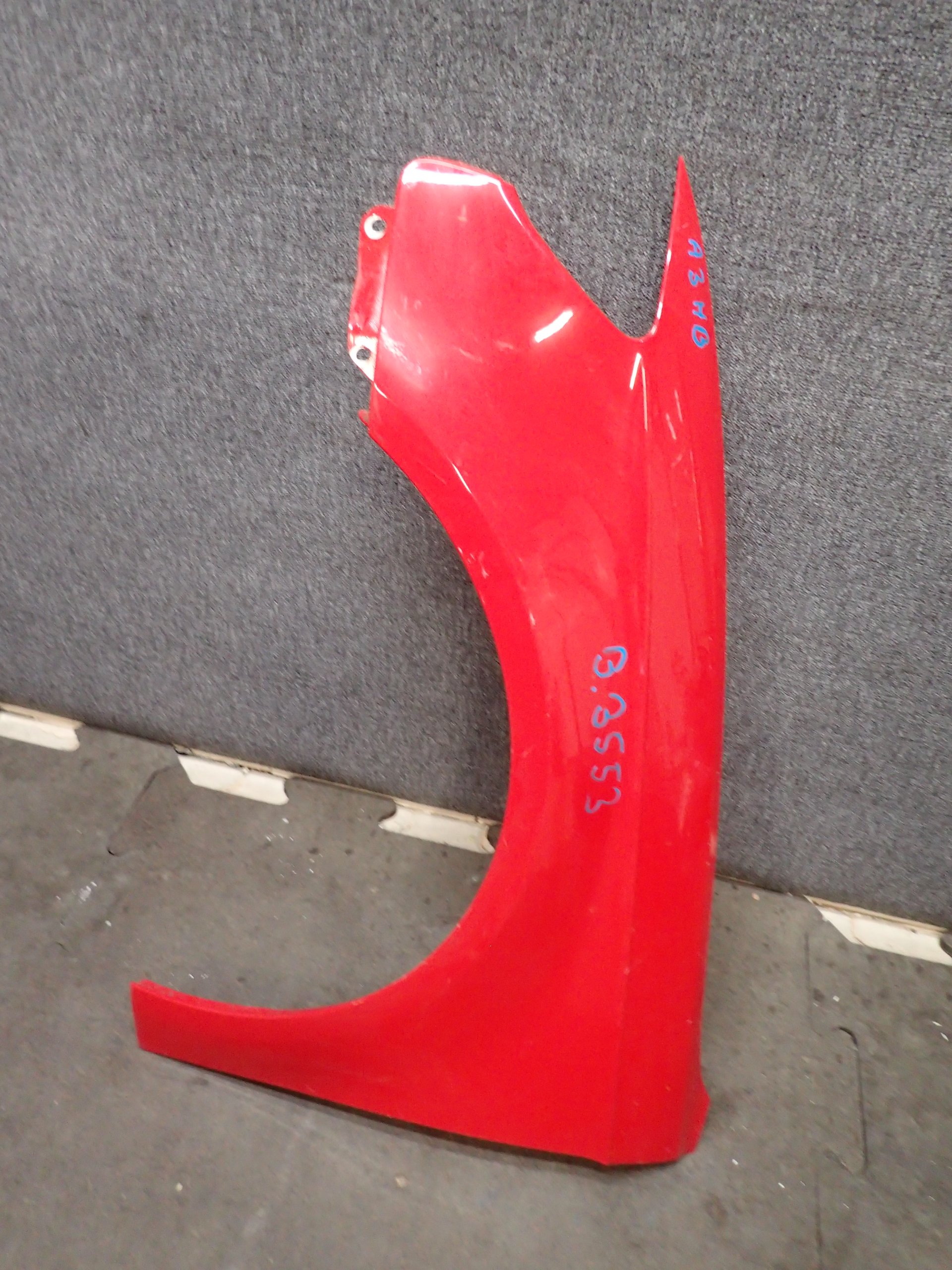 FENDER FRONT LEFT AUDI A3 13- HB