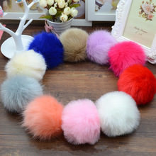 POMPON BRELOK FUTRO KEYCHAIN ZAWIESZKA DO KLUCZY Wzór dominujący bez wzoru