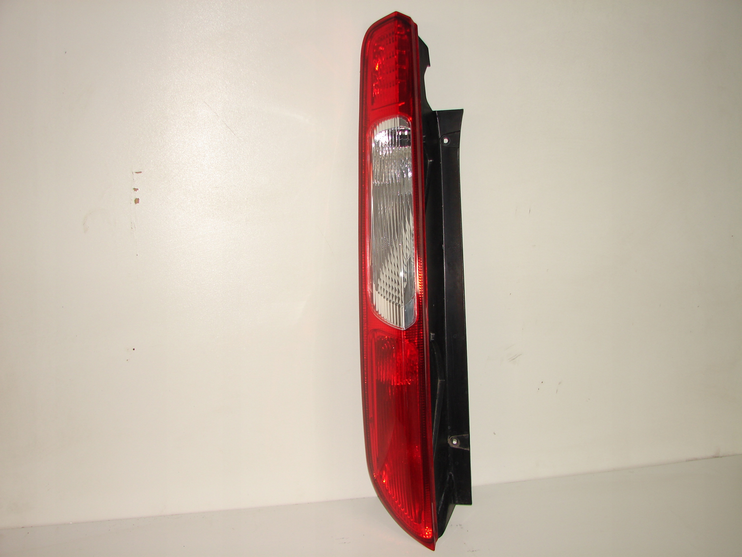 light rear rear part left FORD FOCUS II 04-08 HB