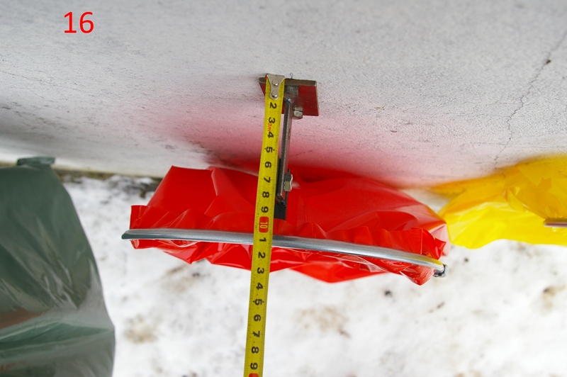 UCHWYT NA WORKI WISZĄCY KOSZ NA ŚMIECI STOJAK . Materiał metal