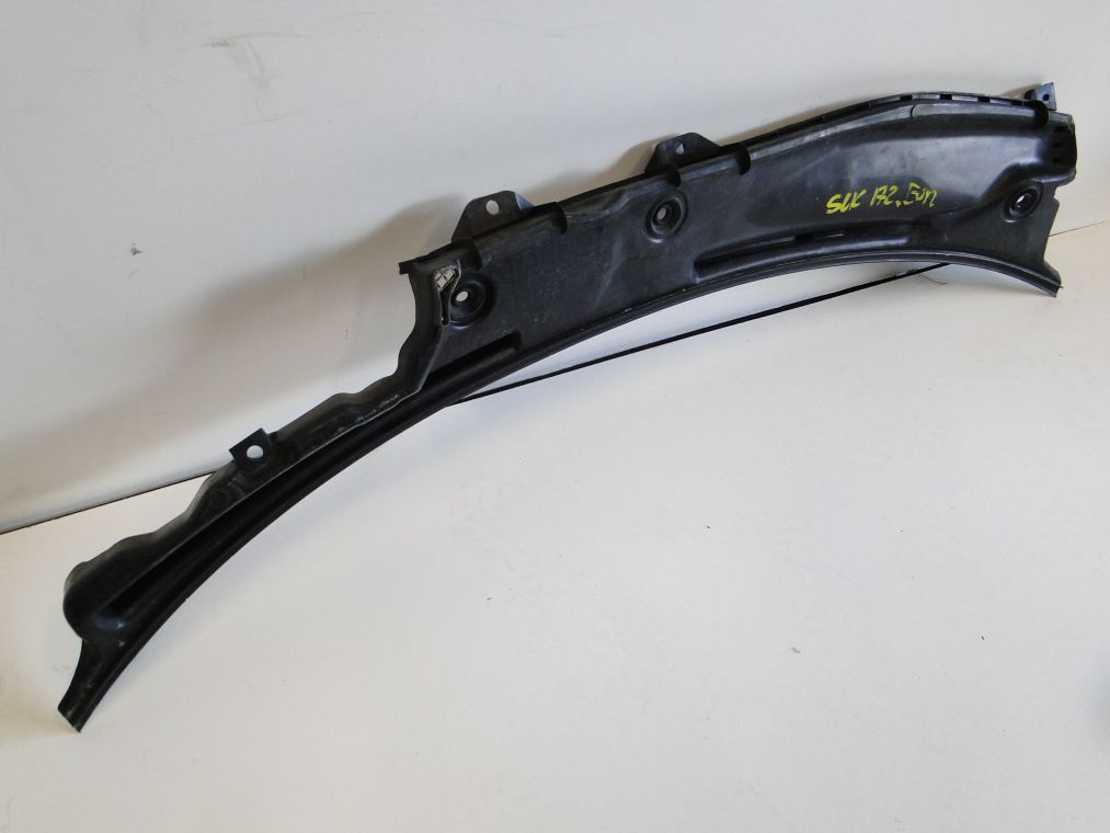 MERCEDES SLK R172 172 PODSZYBIE A1728300028 Numer katalogowy części A1728300028