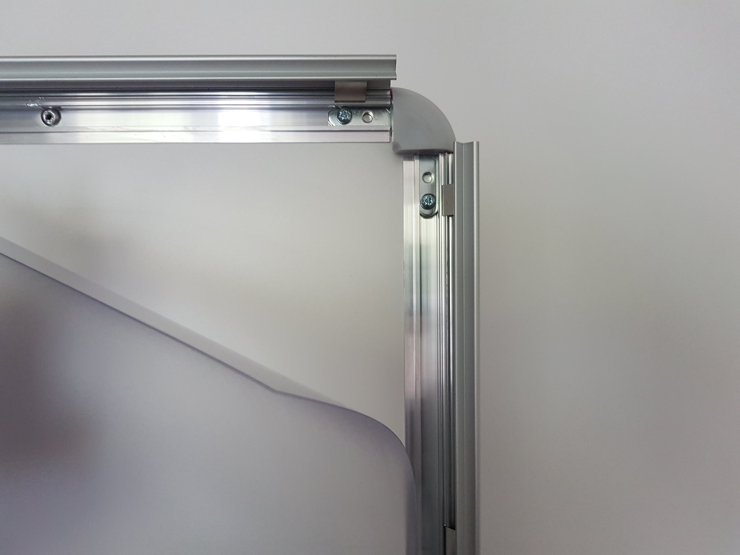 POTYKACZ STOJAK REKLAMOWY A1 2STR. + FOLIA ANTYRFLE. PROFIL 32MM ANODA!!! Marka inny