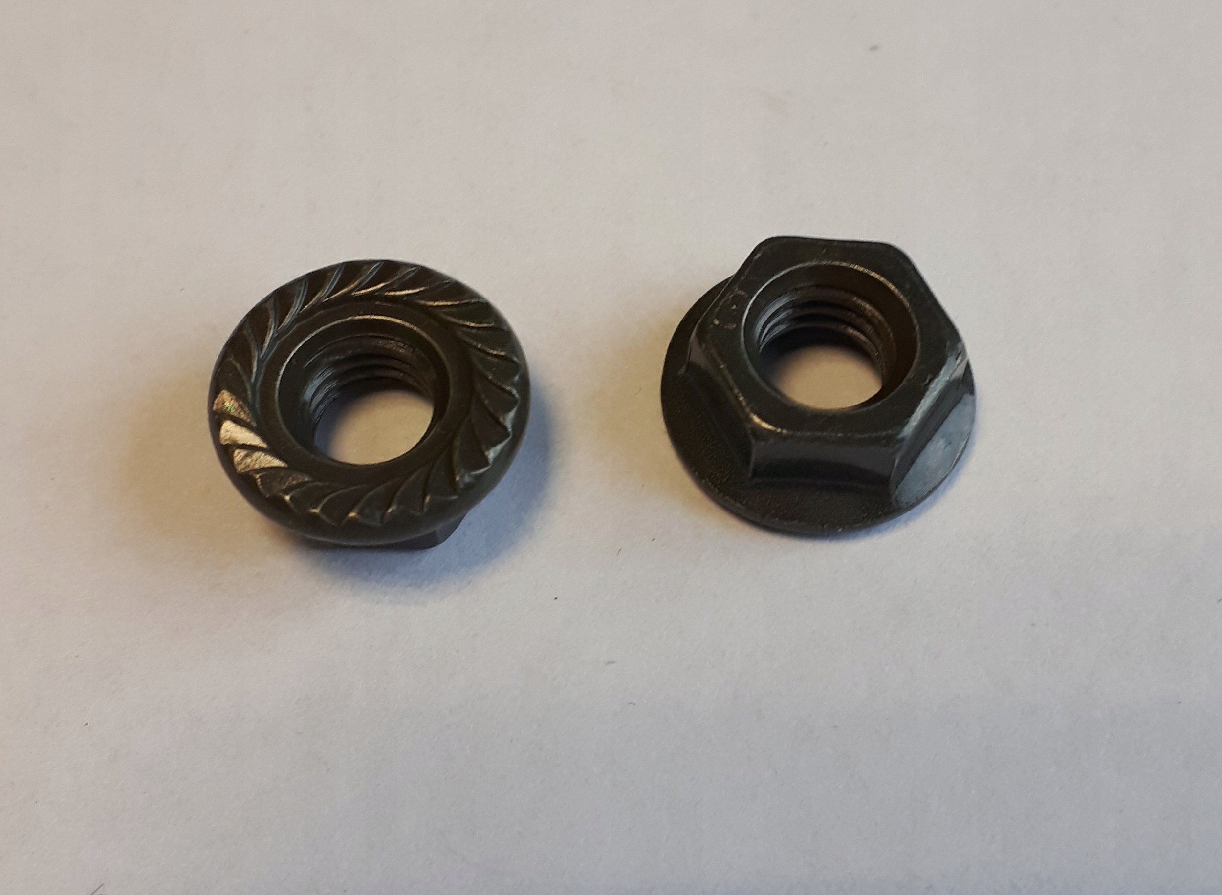 

Nakrętka M5 Skuter Motocykl Ciema Ocynk Owiewka