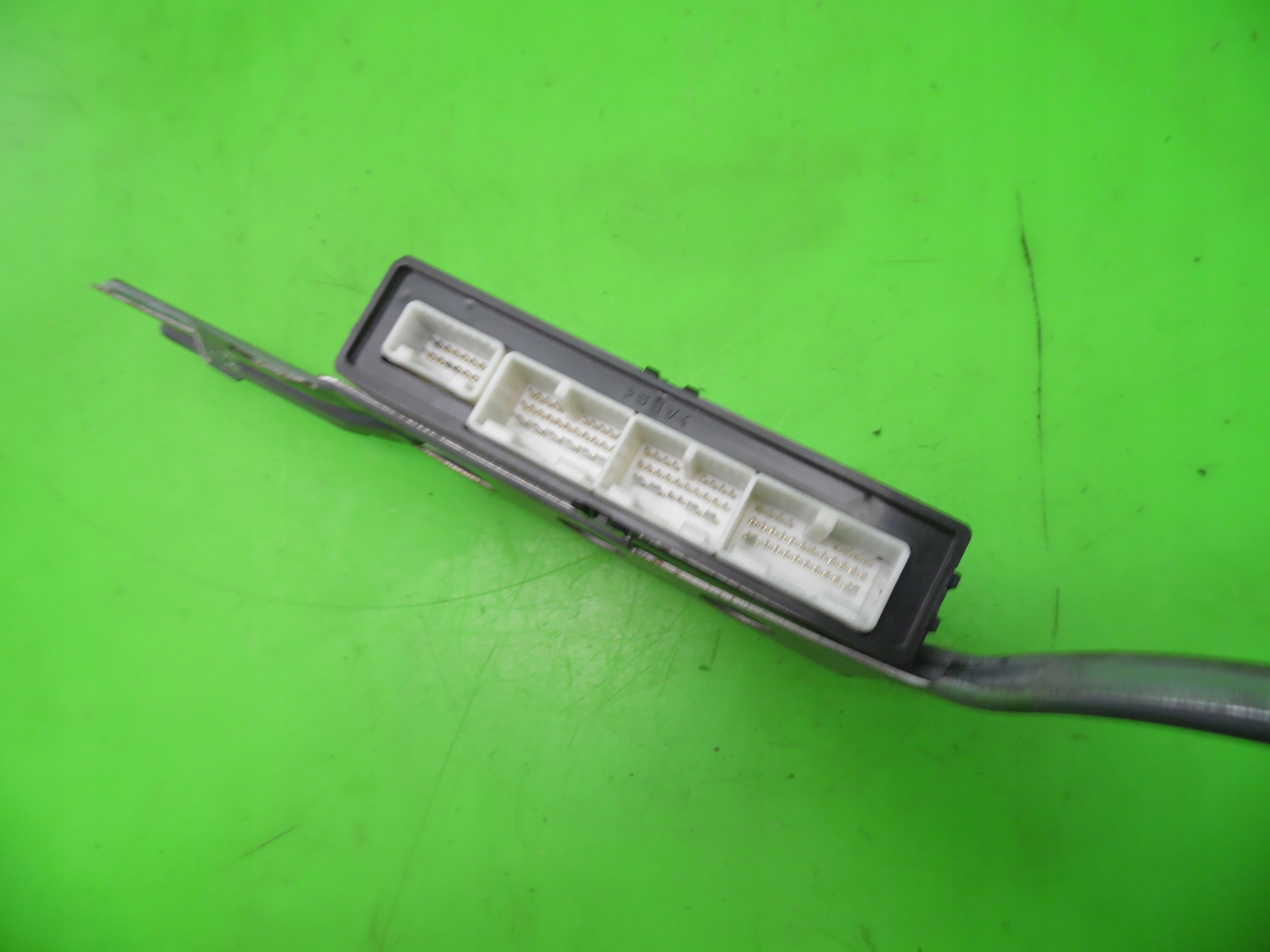 MODUL DRZWI PRZOD LEWY 89222 50370 LEXUS LS LS460L Car type Passenger cars