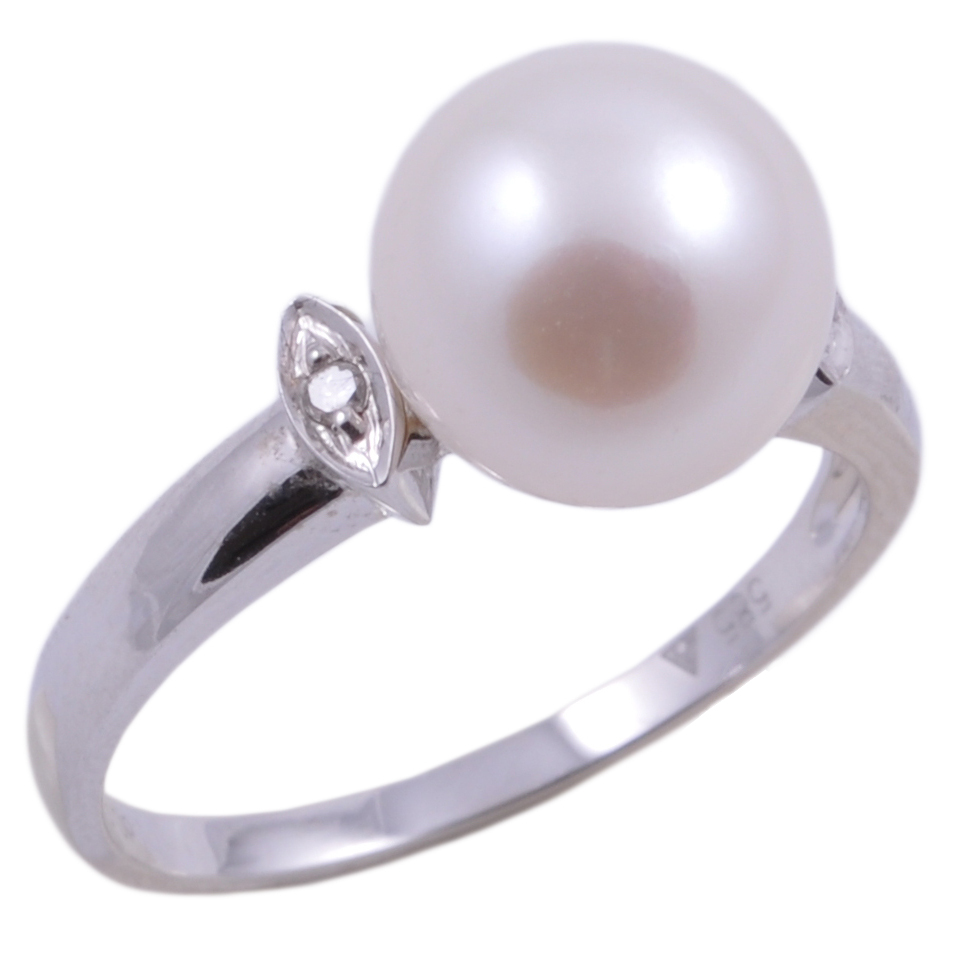 Zlatý Prstýnek S Pravou Perlou A Brilianty