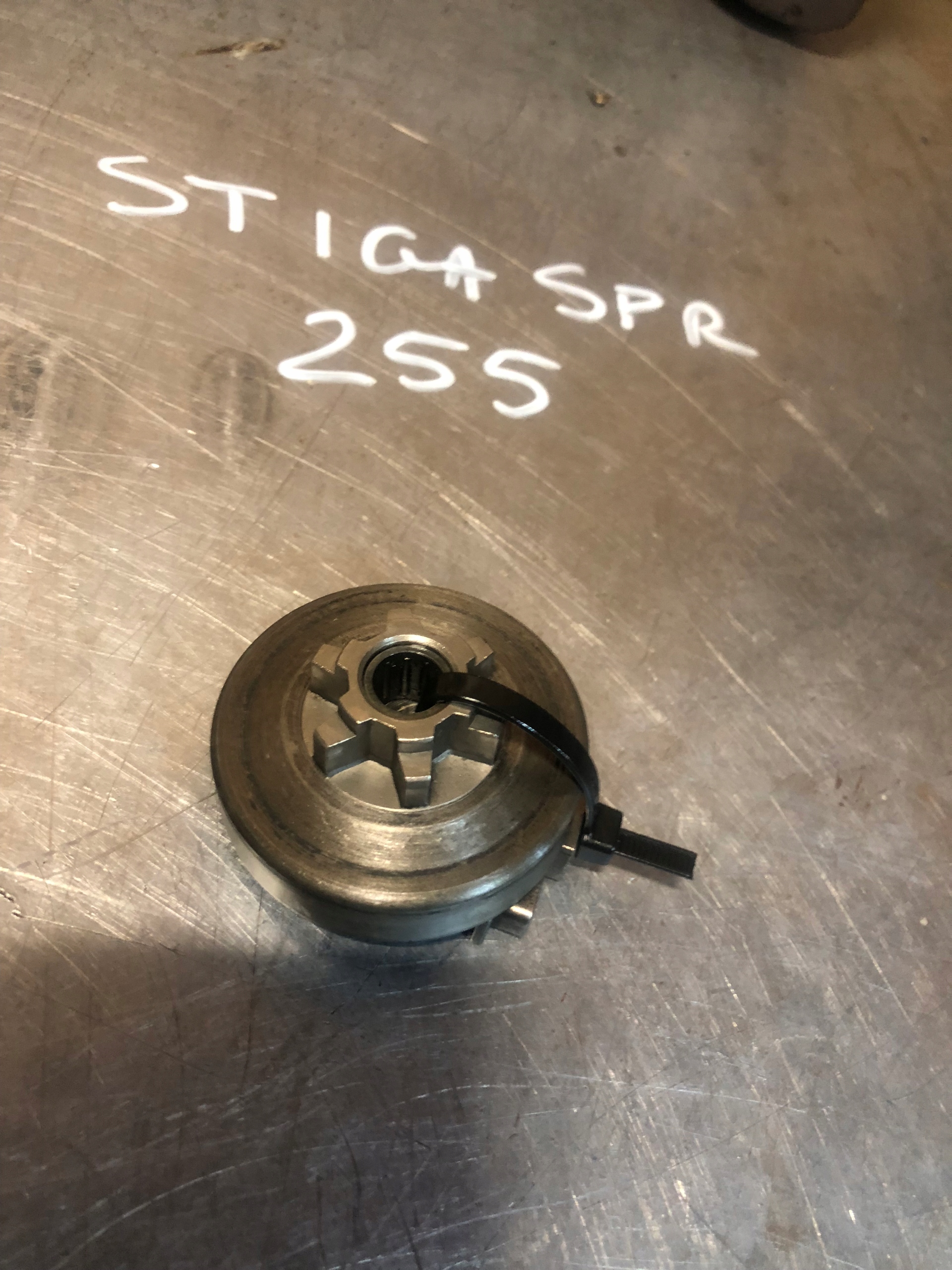 Sprzęgło kosz Stiga SPR 255 Pilarka Typ sprzęgło