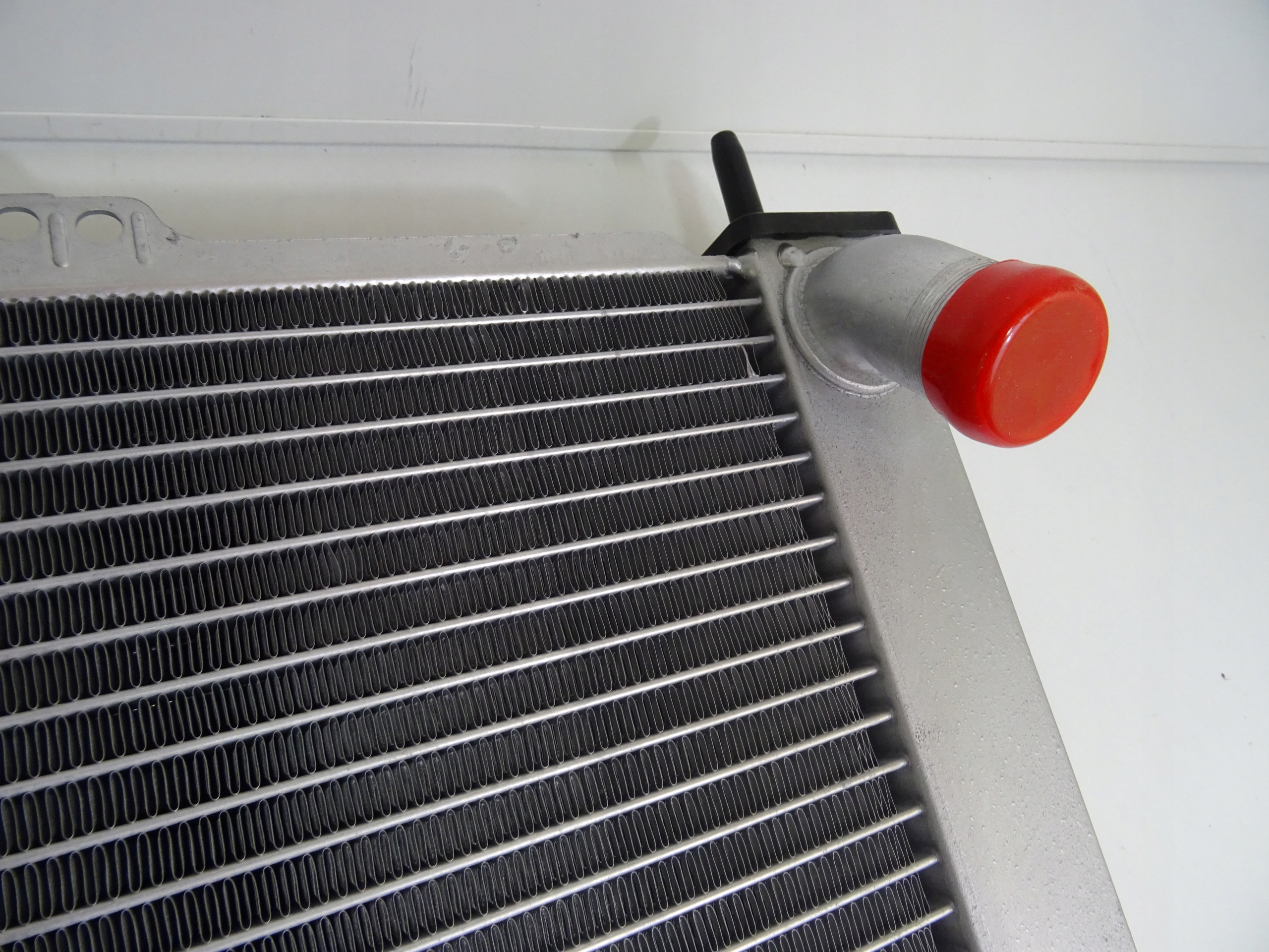 CHŁODNICA KLIM.RENAULT KANGOO ZESPOLONA NOWA !!! Producent części Hart