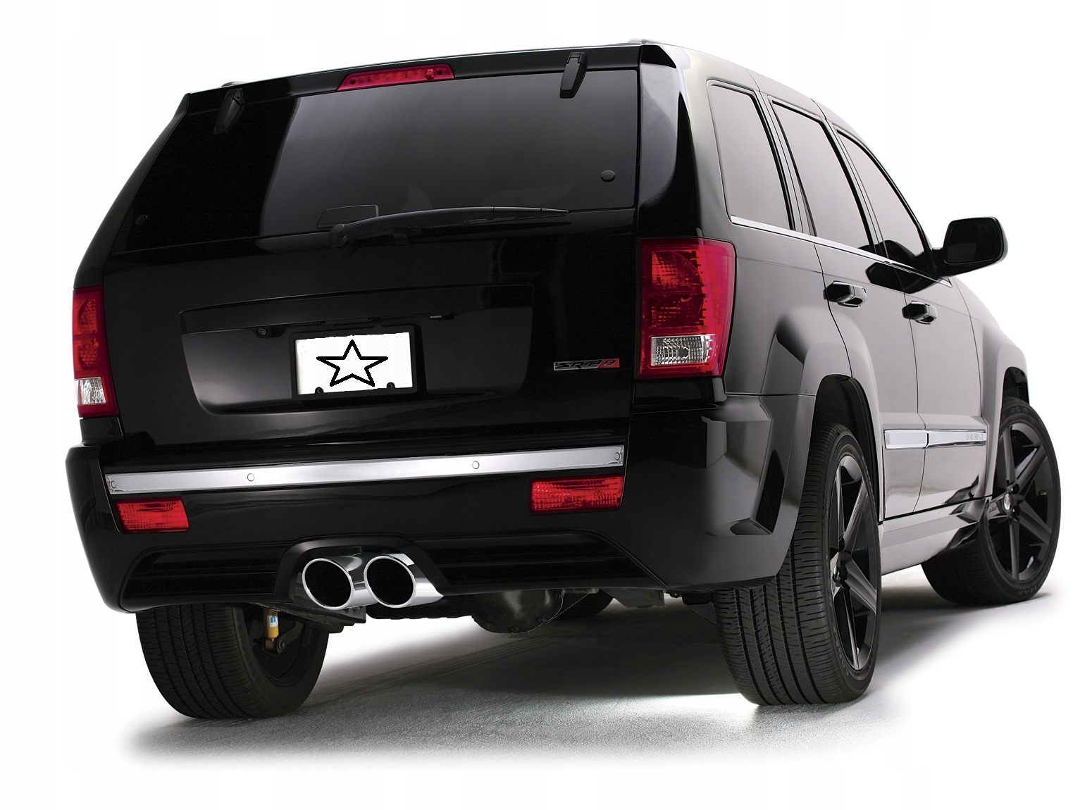 Гранд чероки задний. Jeep Grand Cherokee wk1 выхлоп. Jeep Grand Cherokee srt wk1. Jeep Grand Cherokee wk1 4.7 выхлоп. Jeep Grand Cherokee srt8 выхлоп.