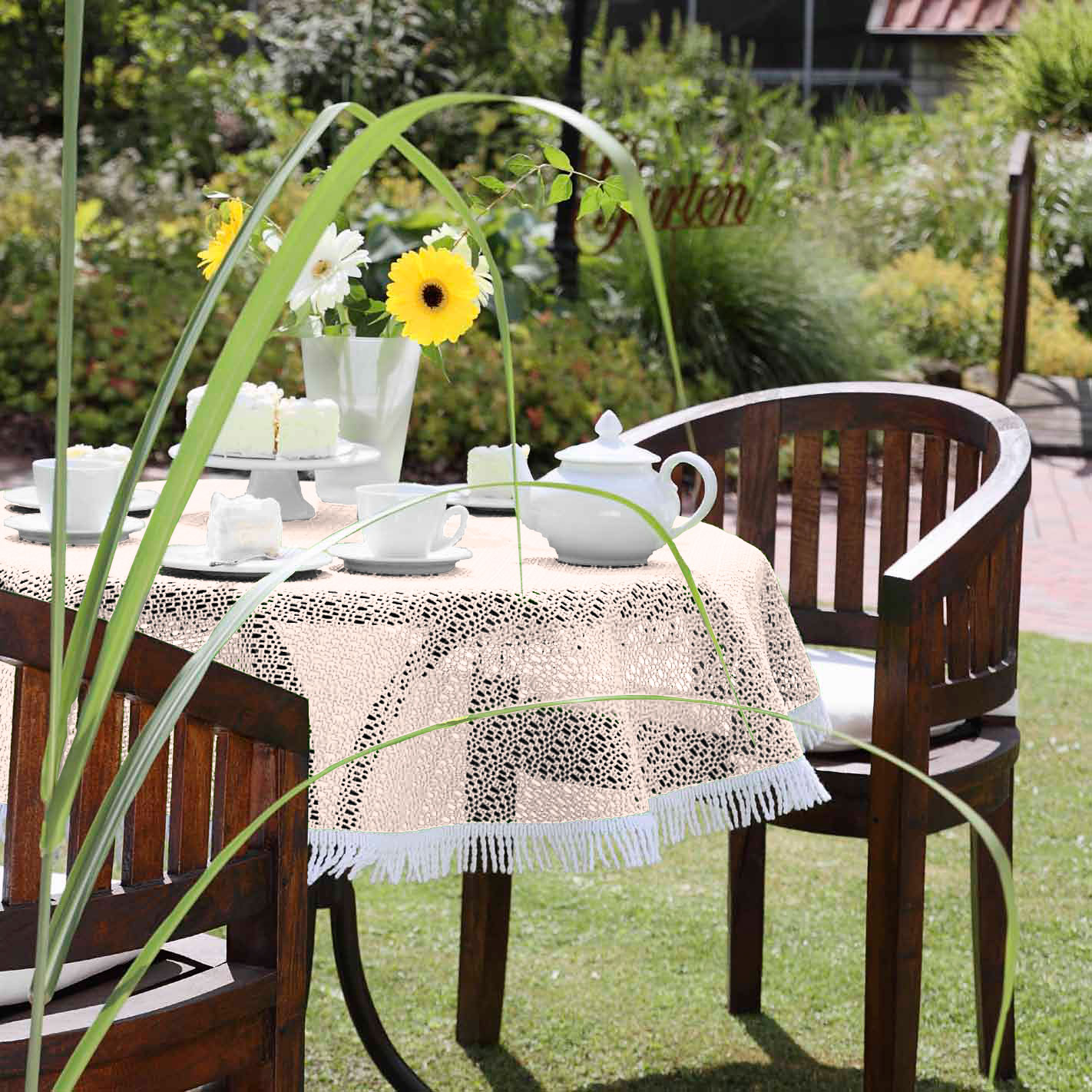 

Obrus Ogrodowy Piankowy Beż Frędzle Koło 125 cm