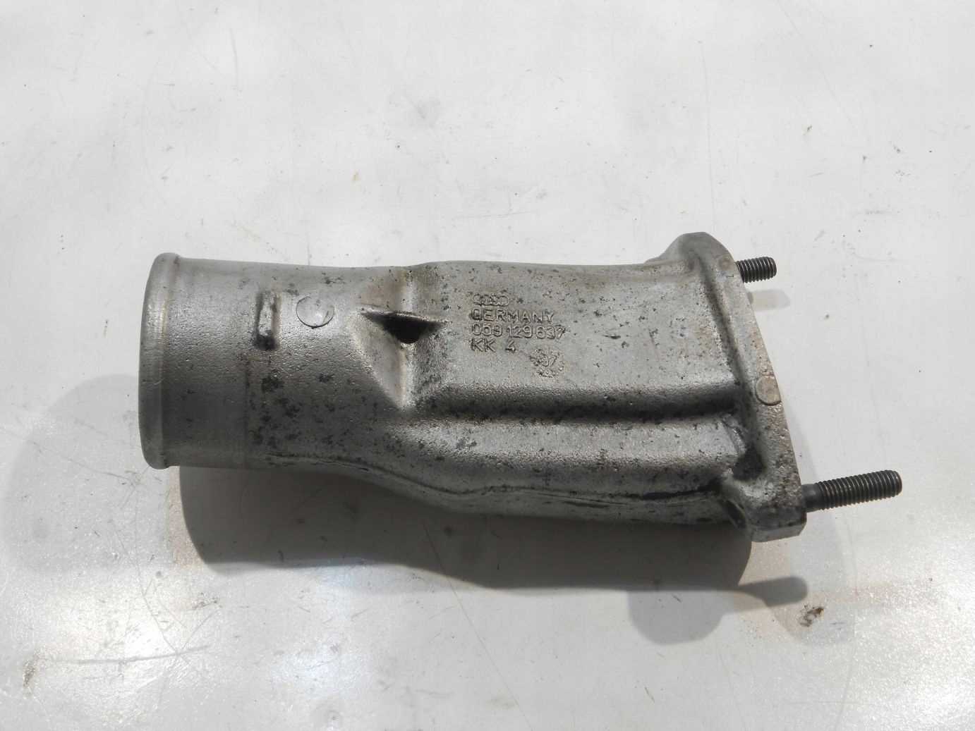 ДРОССЕЛЬНАЯ ЗАСЛОНКА Audi A6 C5 2.5 tdi 059129637