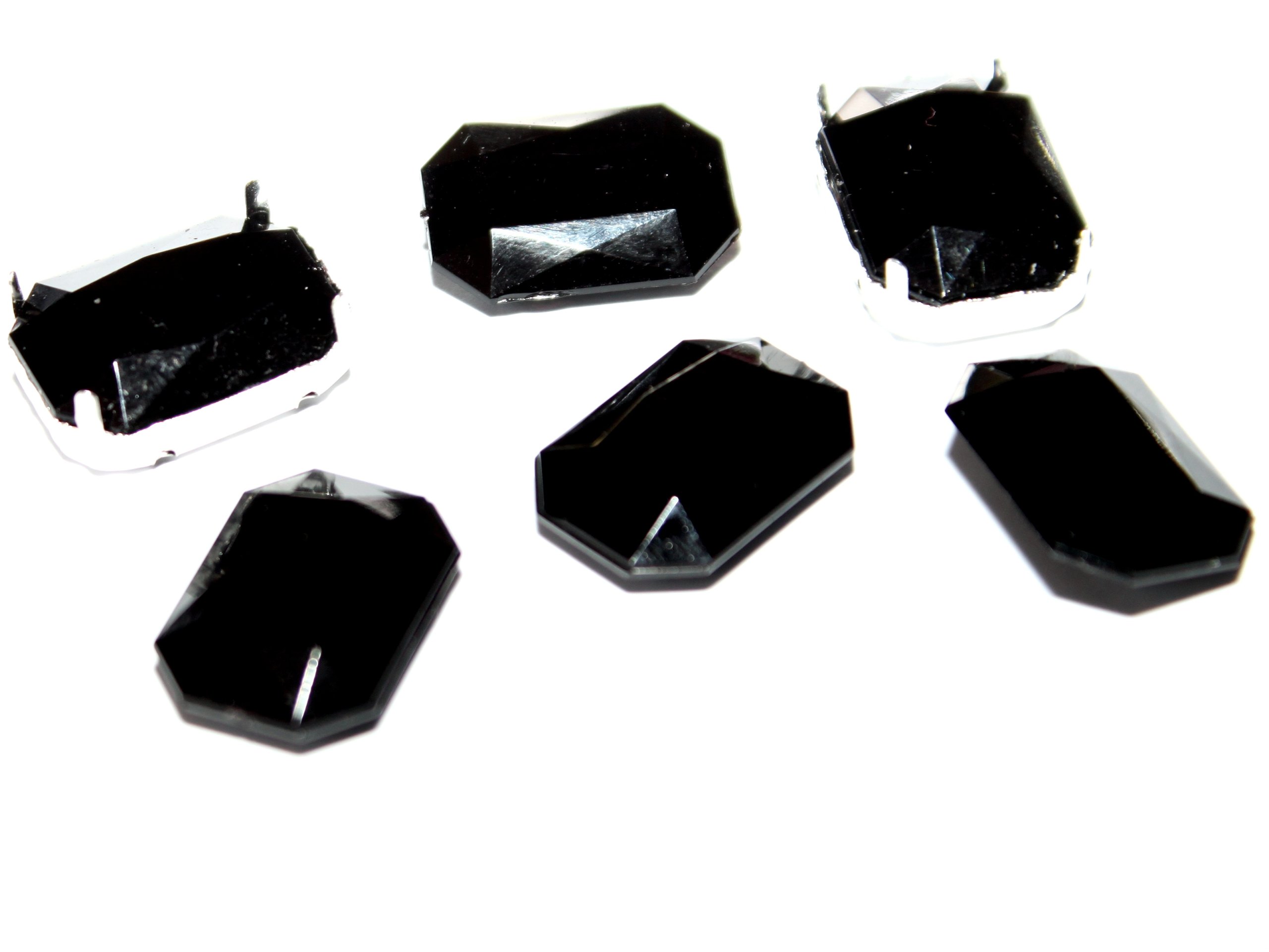 CY80 Cyrkonie Kaboszony Dżety 8szt 18x13mm czarny