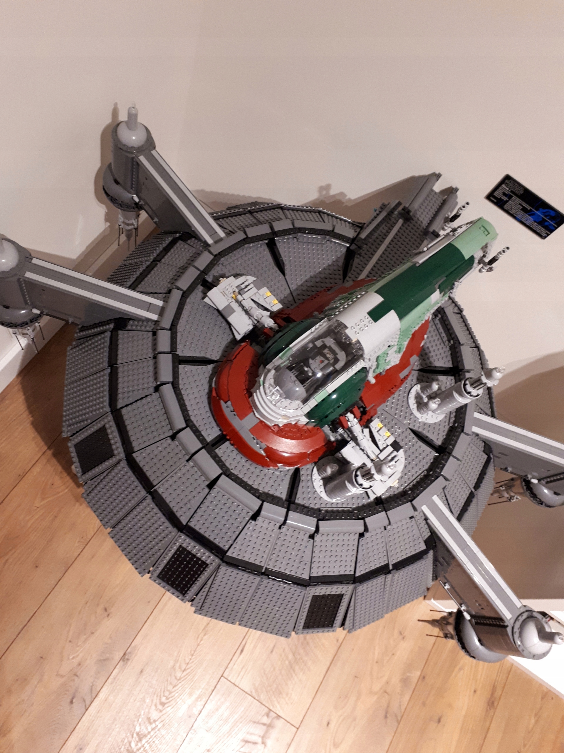 lego ucs slave 1 dimensions