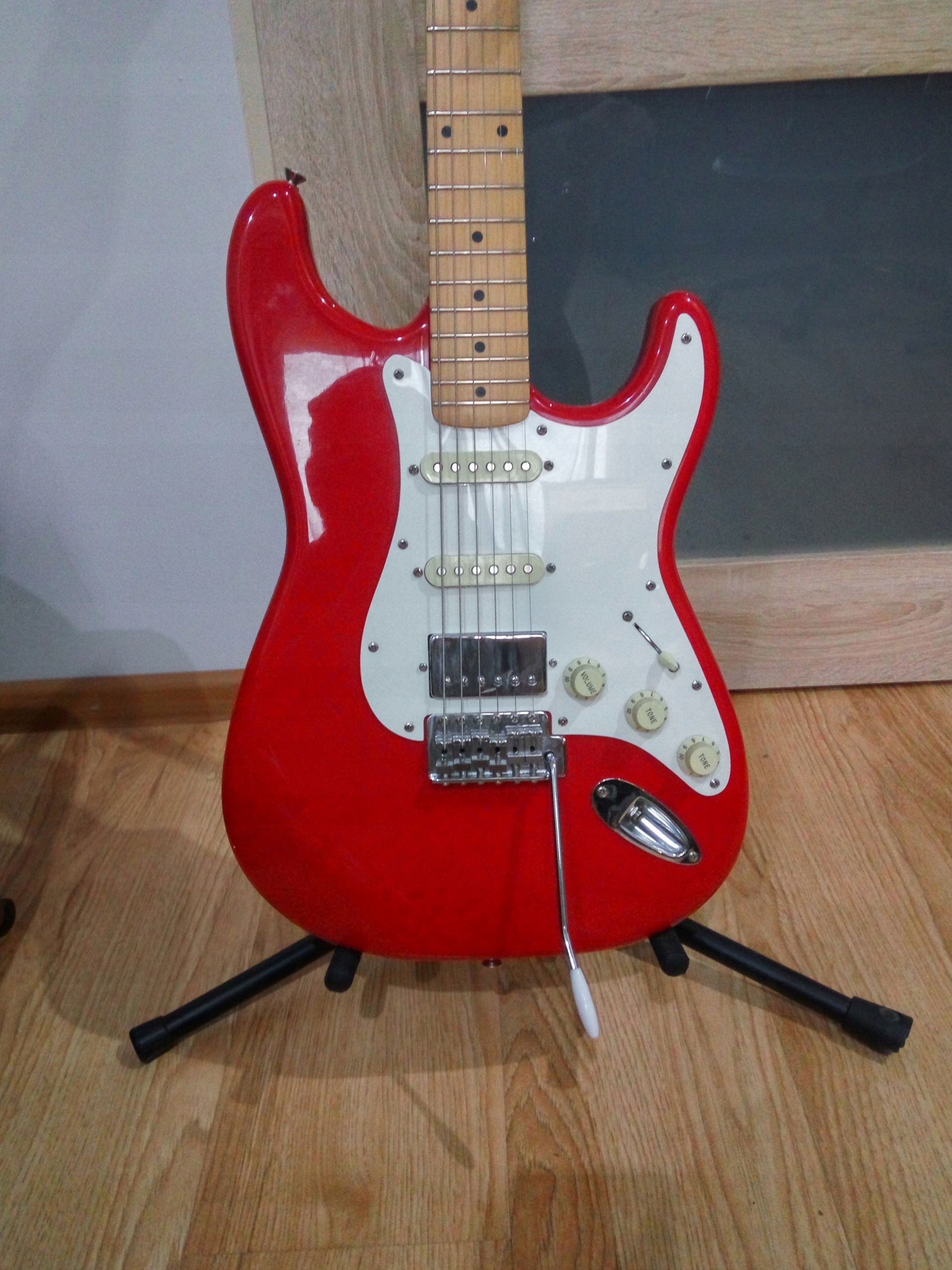 Squier by Fender Made in Korean 1994 - 7577021643 ...