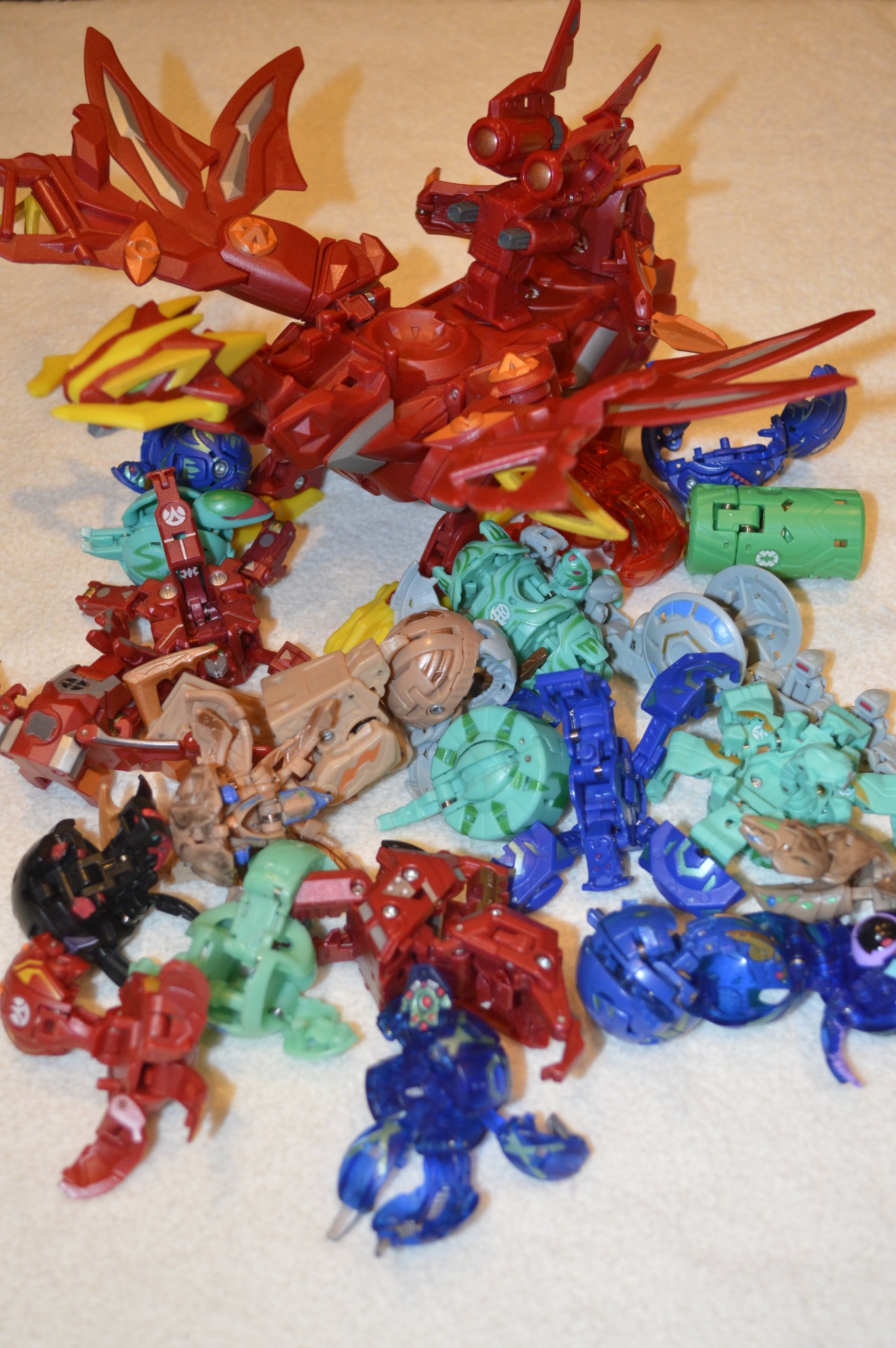 Bakugan Duży Zestaw Zabawek Duży Smok I 22 Szt 7075821145