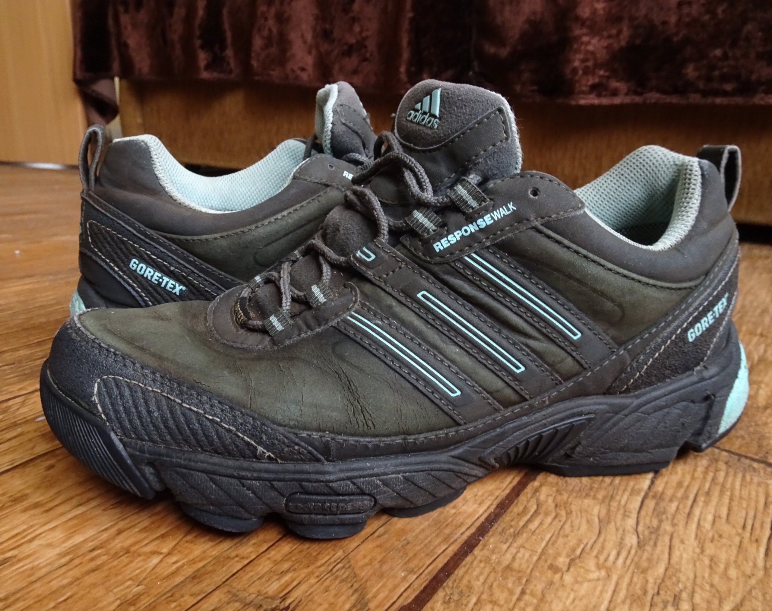 adidas response walk gore tex