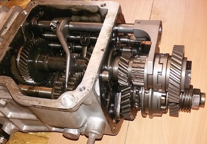Skrzynia biegów Fiat 126 5 biegów pięciobiegowa