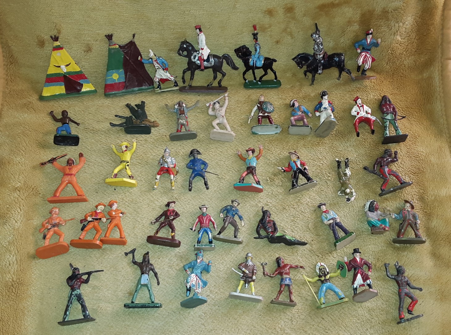 Stare żołnierzyki Zabawka Z Prl U Indianie Kowboje Stare żołnierzyki Zabawka Z Prl U Indianie Kowboje