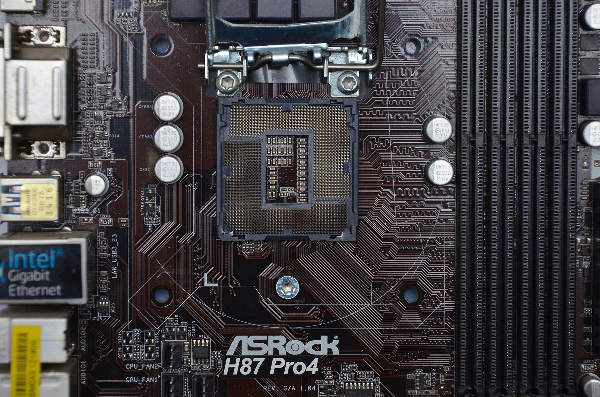 H87 pro4 asrock не стартует