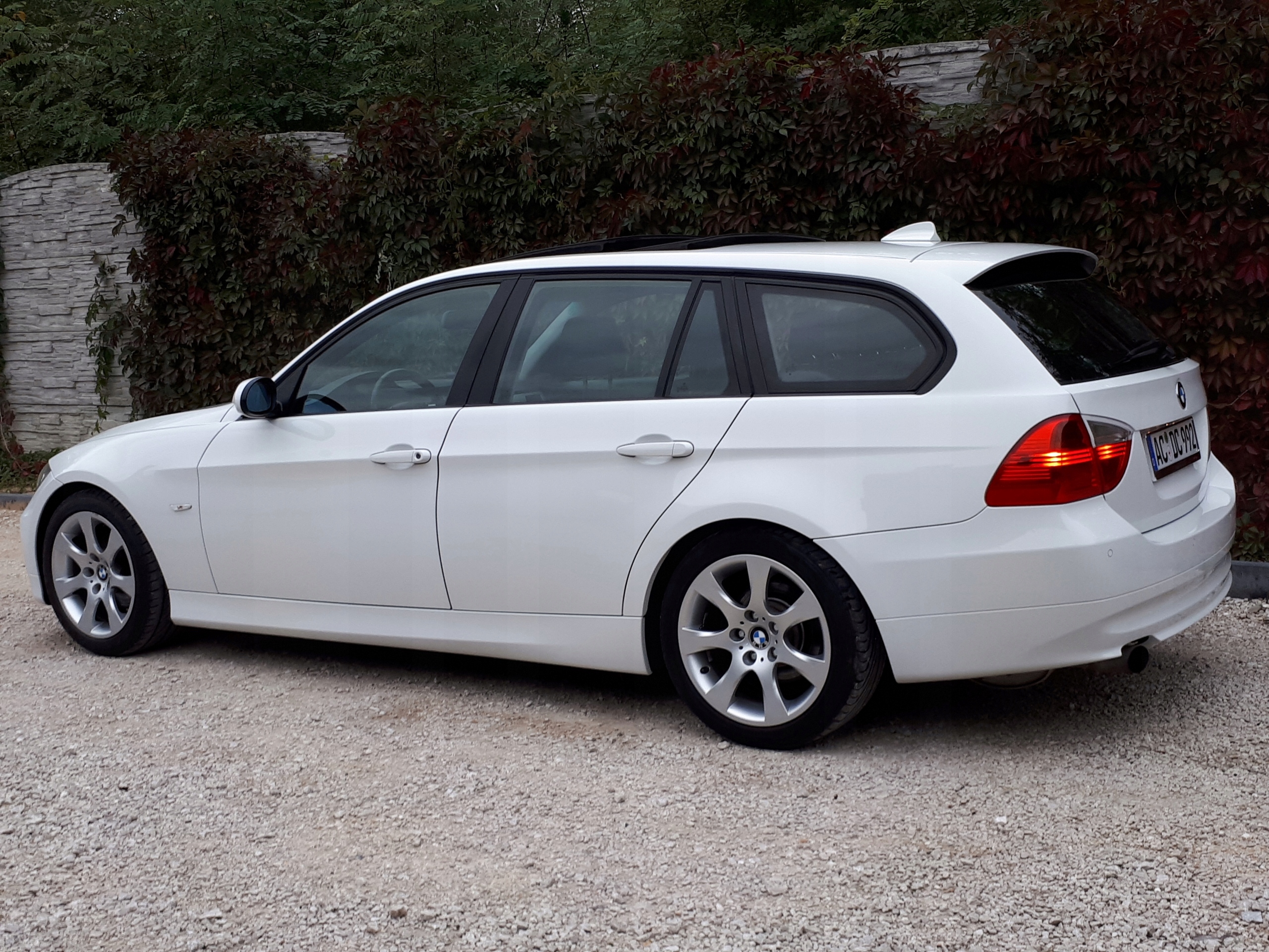 BIAŁE BMW 320i E91 150 KM Z NIEMIEC XENON PANORAMA - 7576659864 ...
