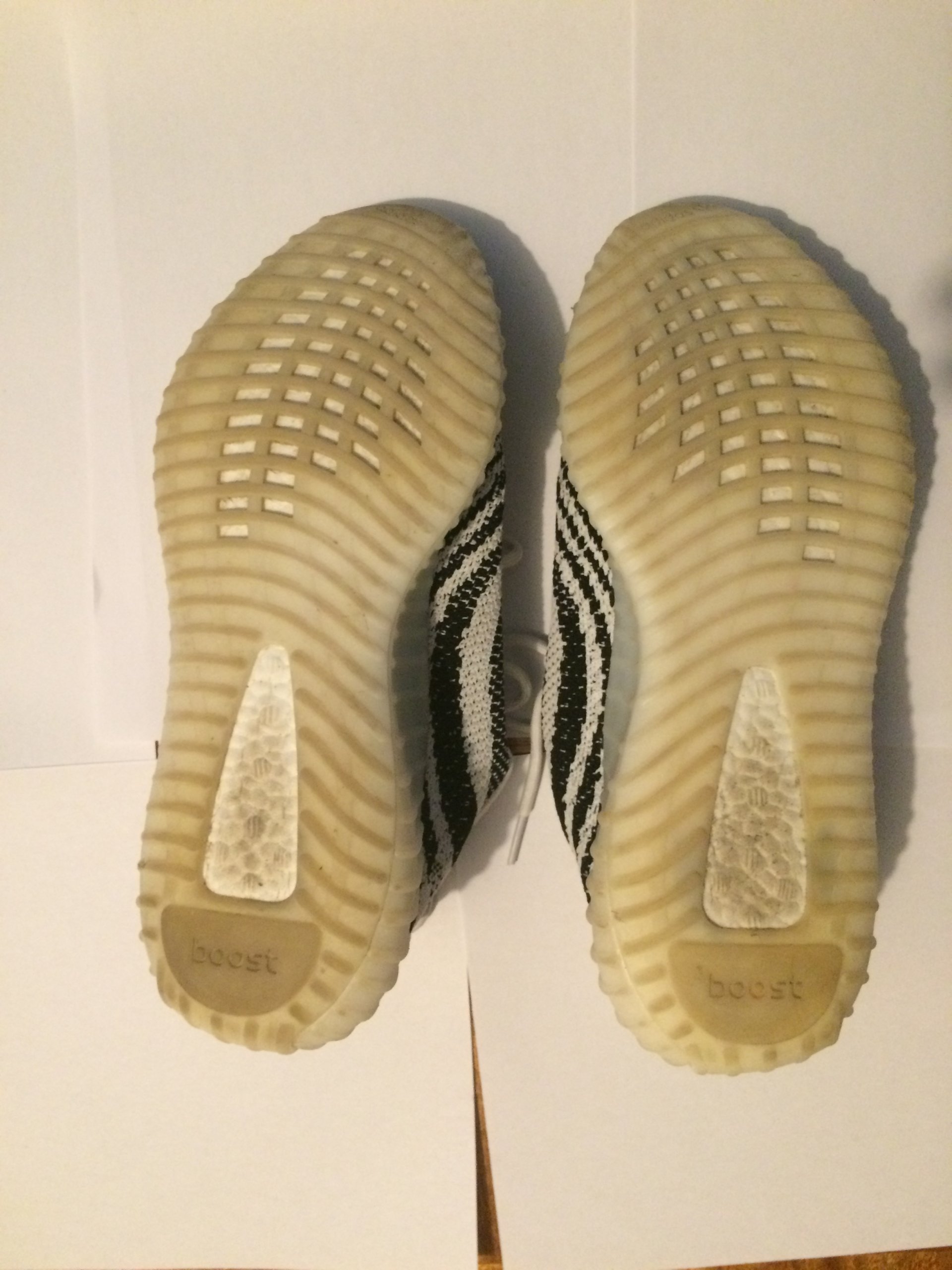 Cheap Yeezy 350 V2 Models