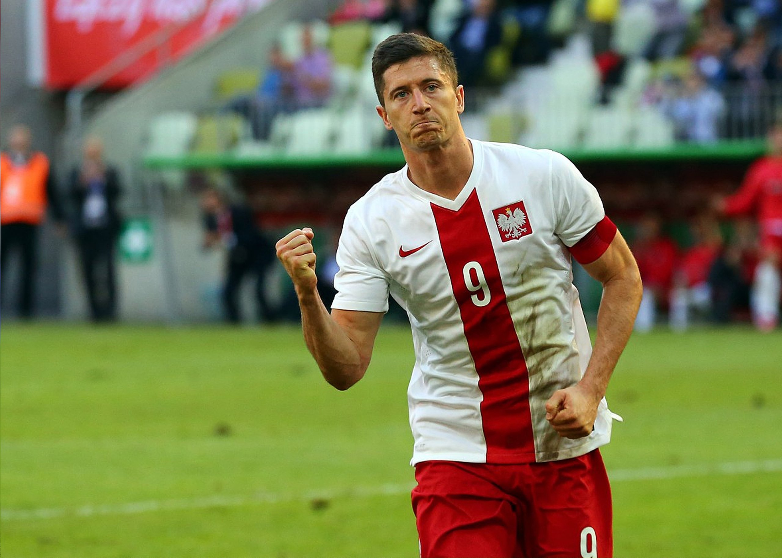 Robert Lewandowski Opis Postaci Po Angielsku OPŁATEK na tort SUPA STRIKAS, LEWANDOWSK prostokąt - 6668661876