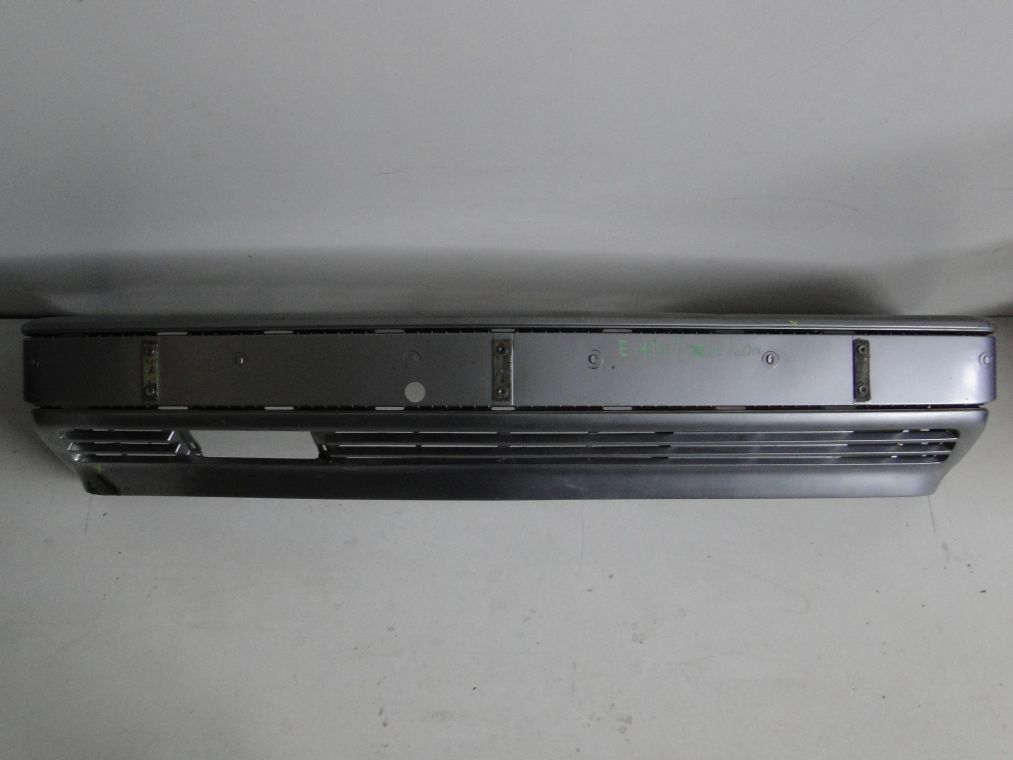 MERCEDES E KLASA W124 124 ZDERZAK PRZEDNI Numer katalogowy części A124880XXXX zderzak