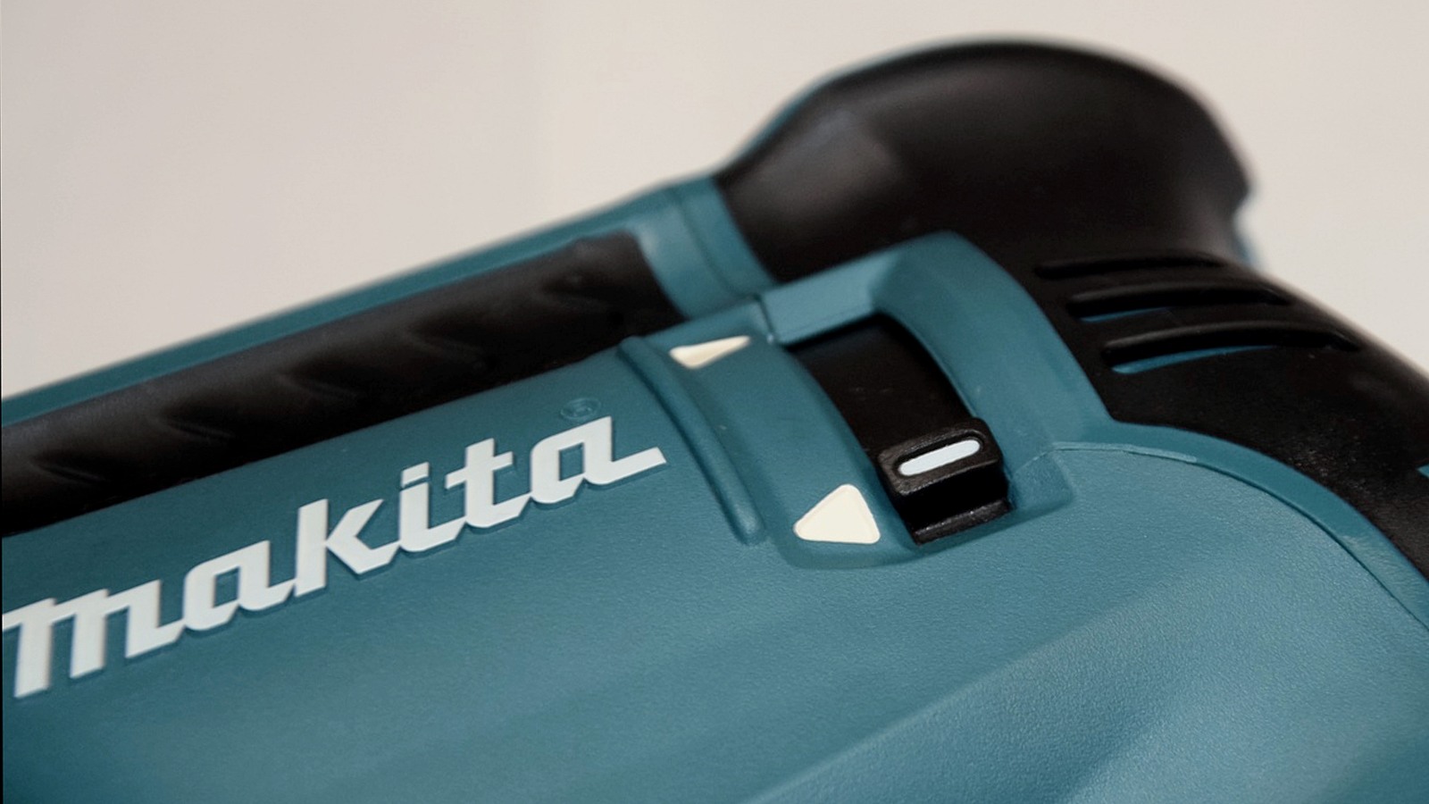 Makita HR2610T – komfort i multifunkcyjność