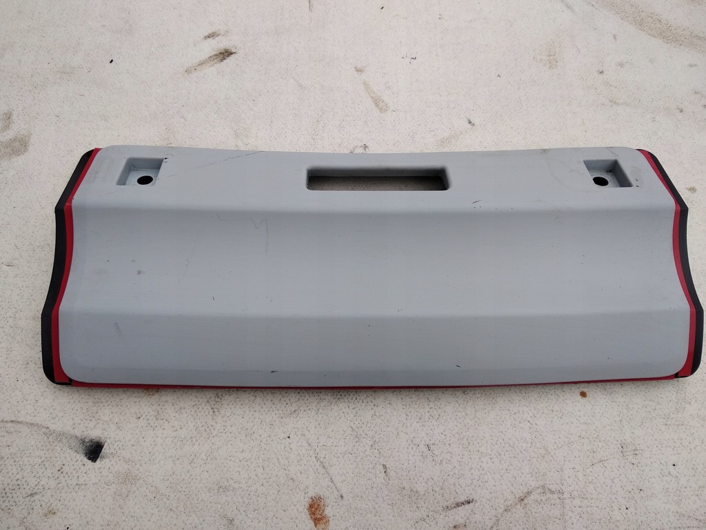 Seat Leon III FR Kombi Zaslepka Haka 5F9807819