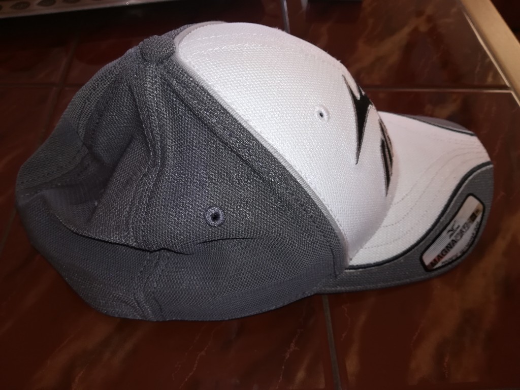 czapka mizuno
