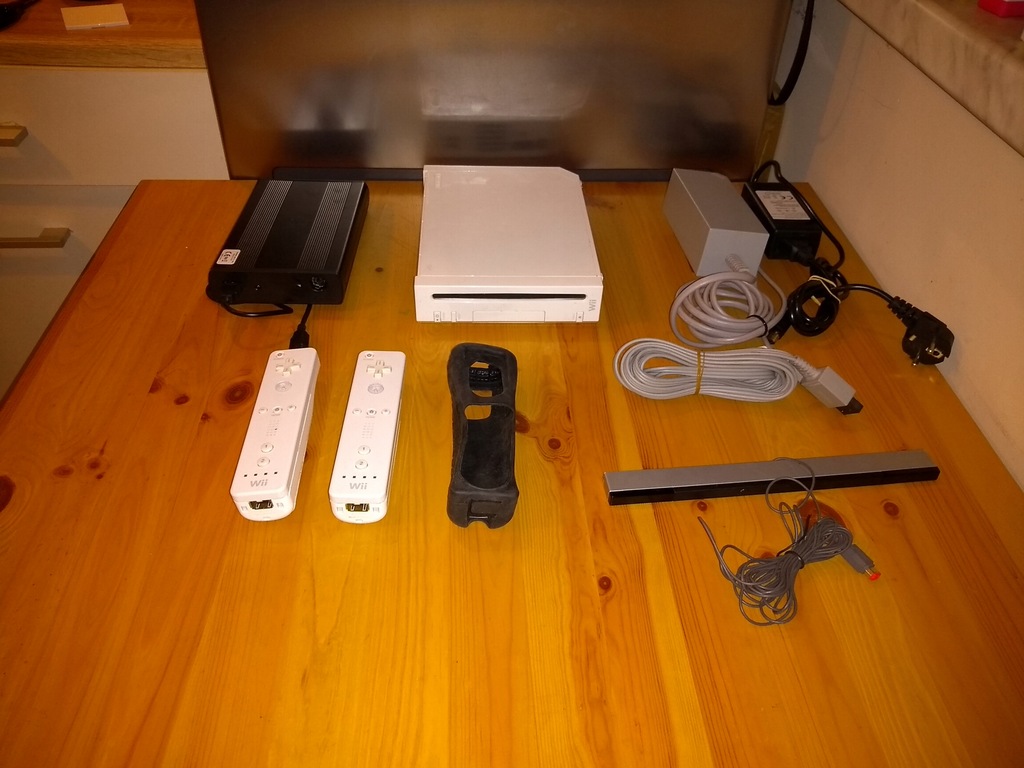 Nintendo WII + DYSK USB zestaw duży gotowy do gry