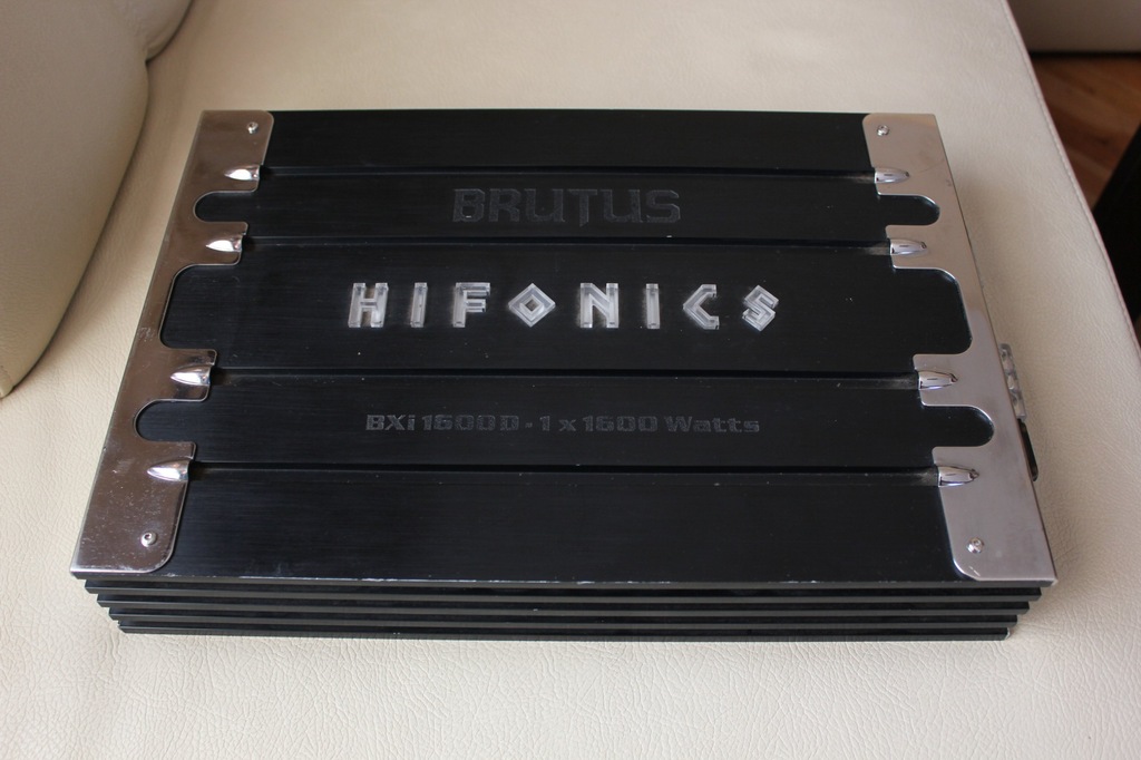 HIFONICS BRUTUS BXI 1600D 1x1600w Rms wzmacniacz