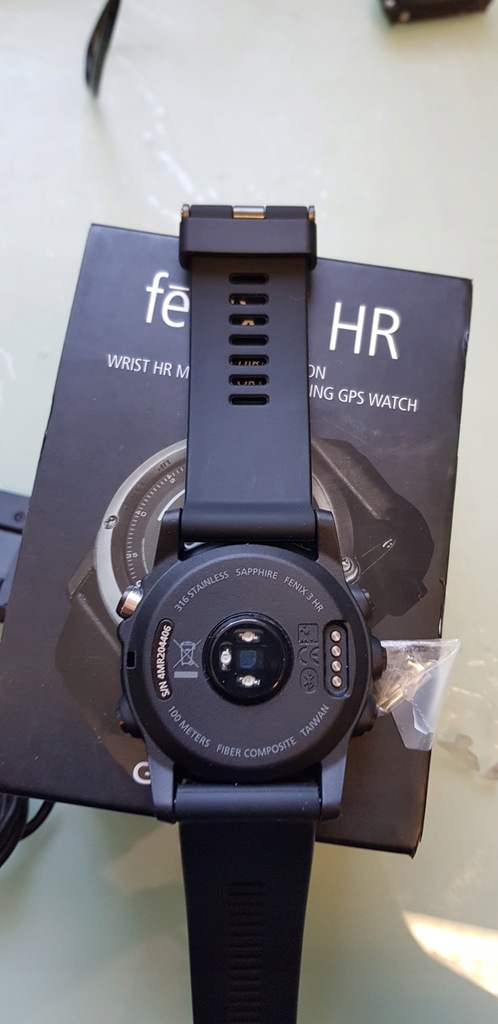 fenix 3 hr sapphire vs fenix 5