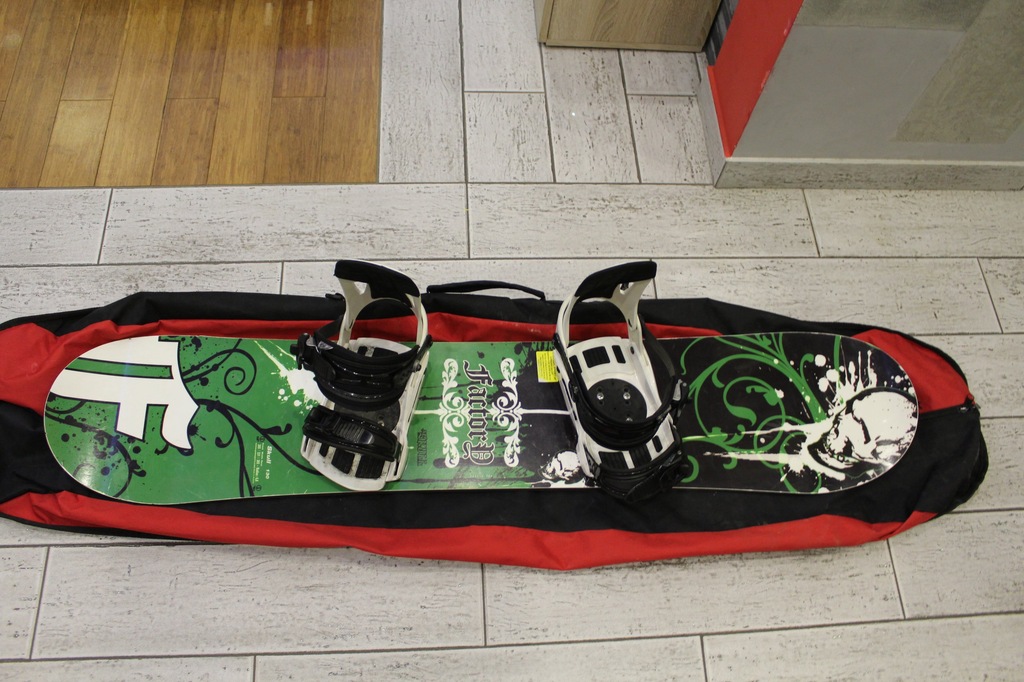 Deska Snowboardowa 130cm