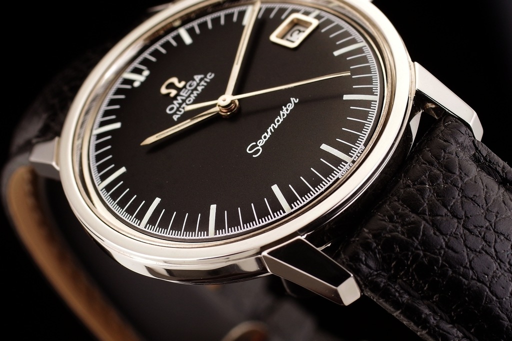 automatic moonwatch
